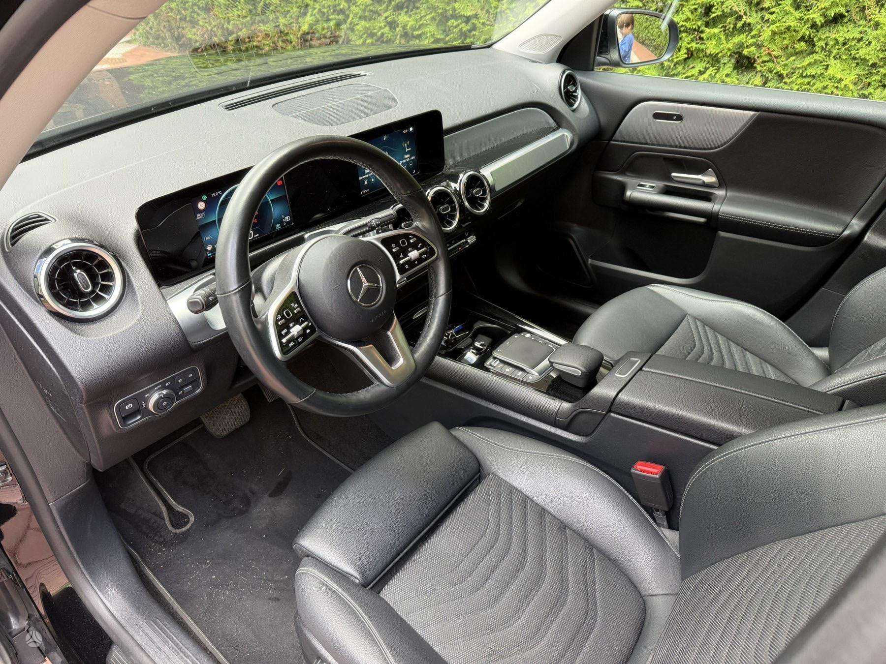 Mercedes-Benz GLB180 фото 13