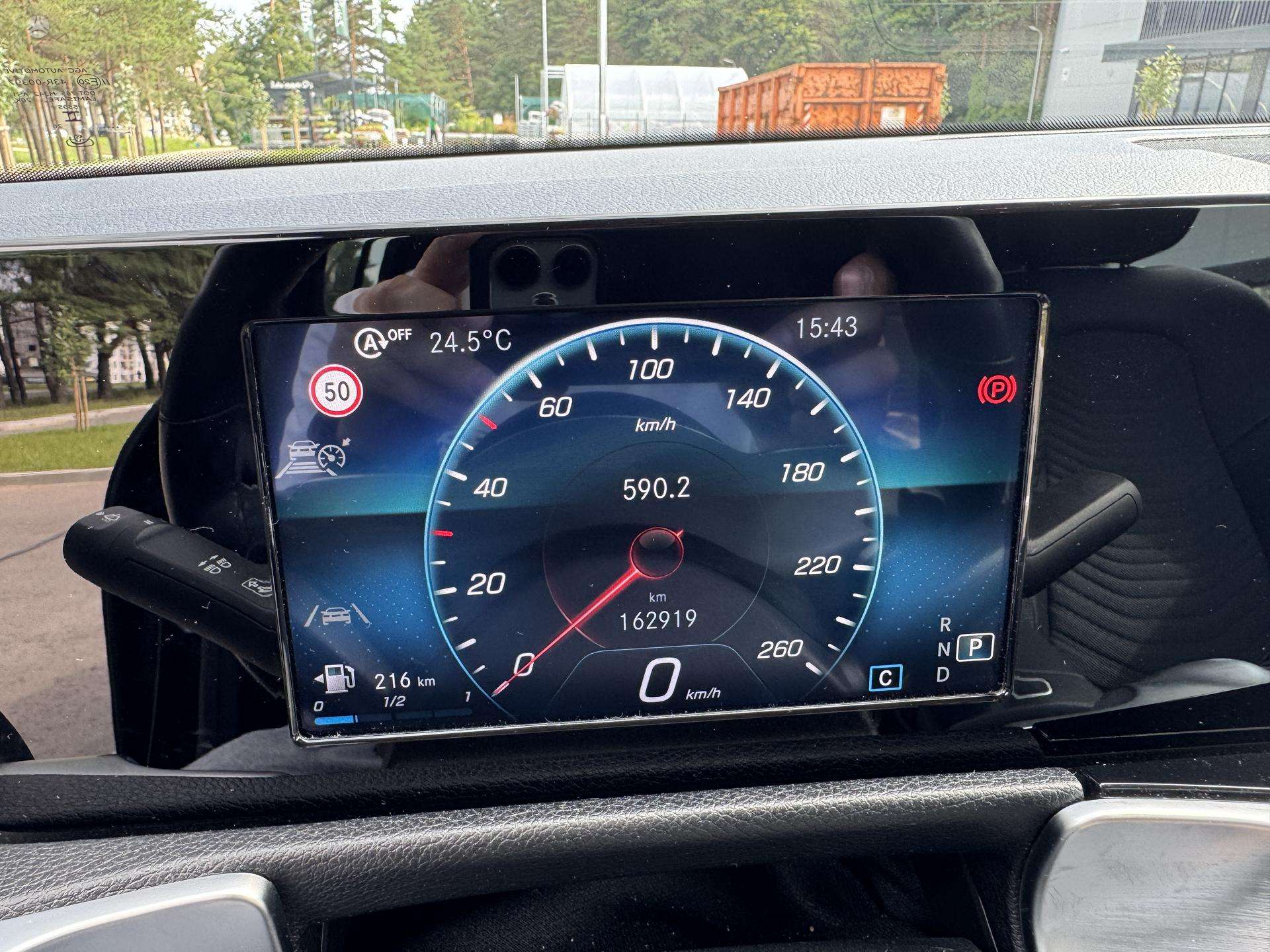 Mercedes-Benz GLB180 фото 15