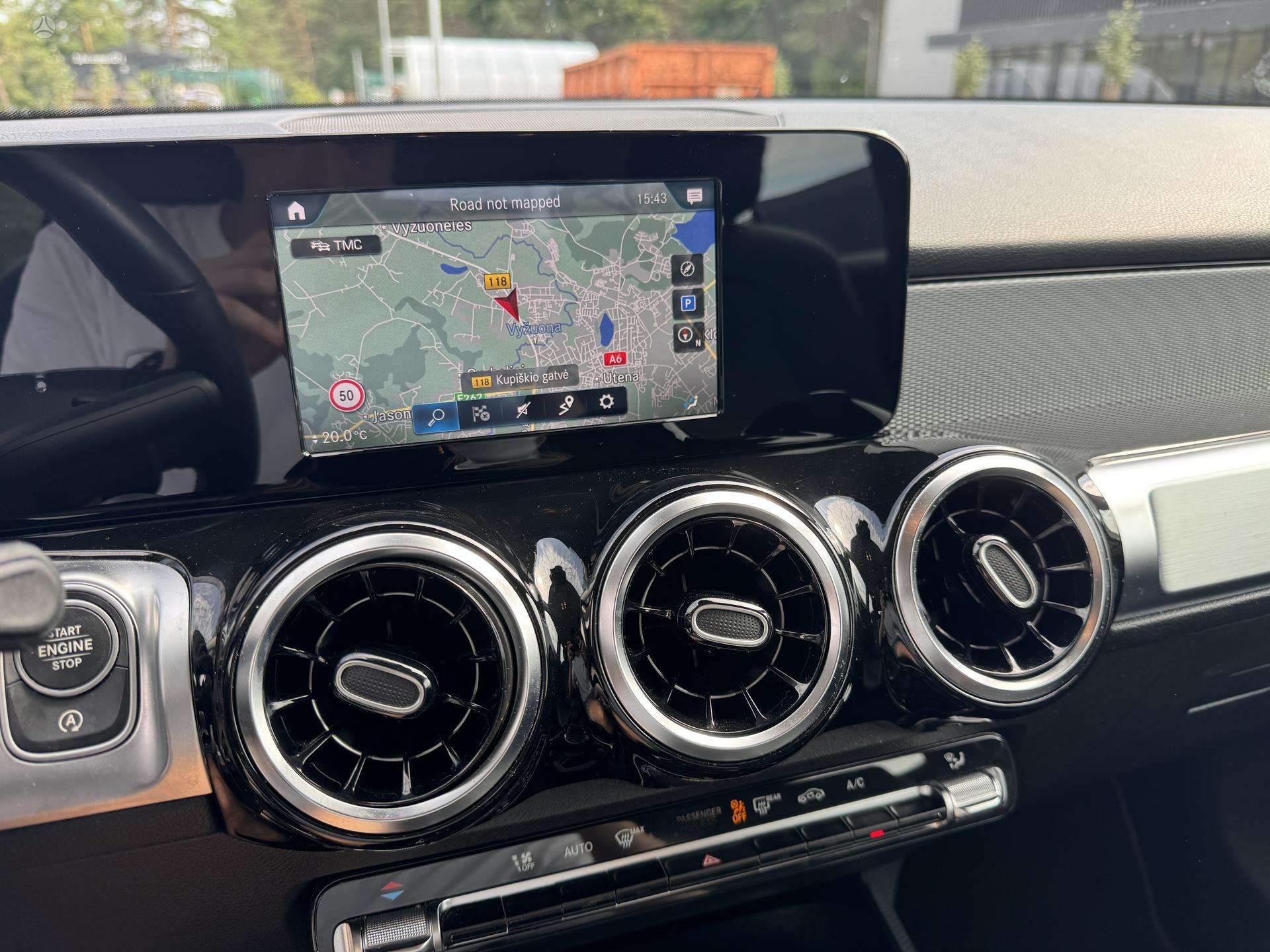 Mercedes-Benz GLB180 фото 16