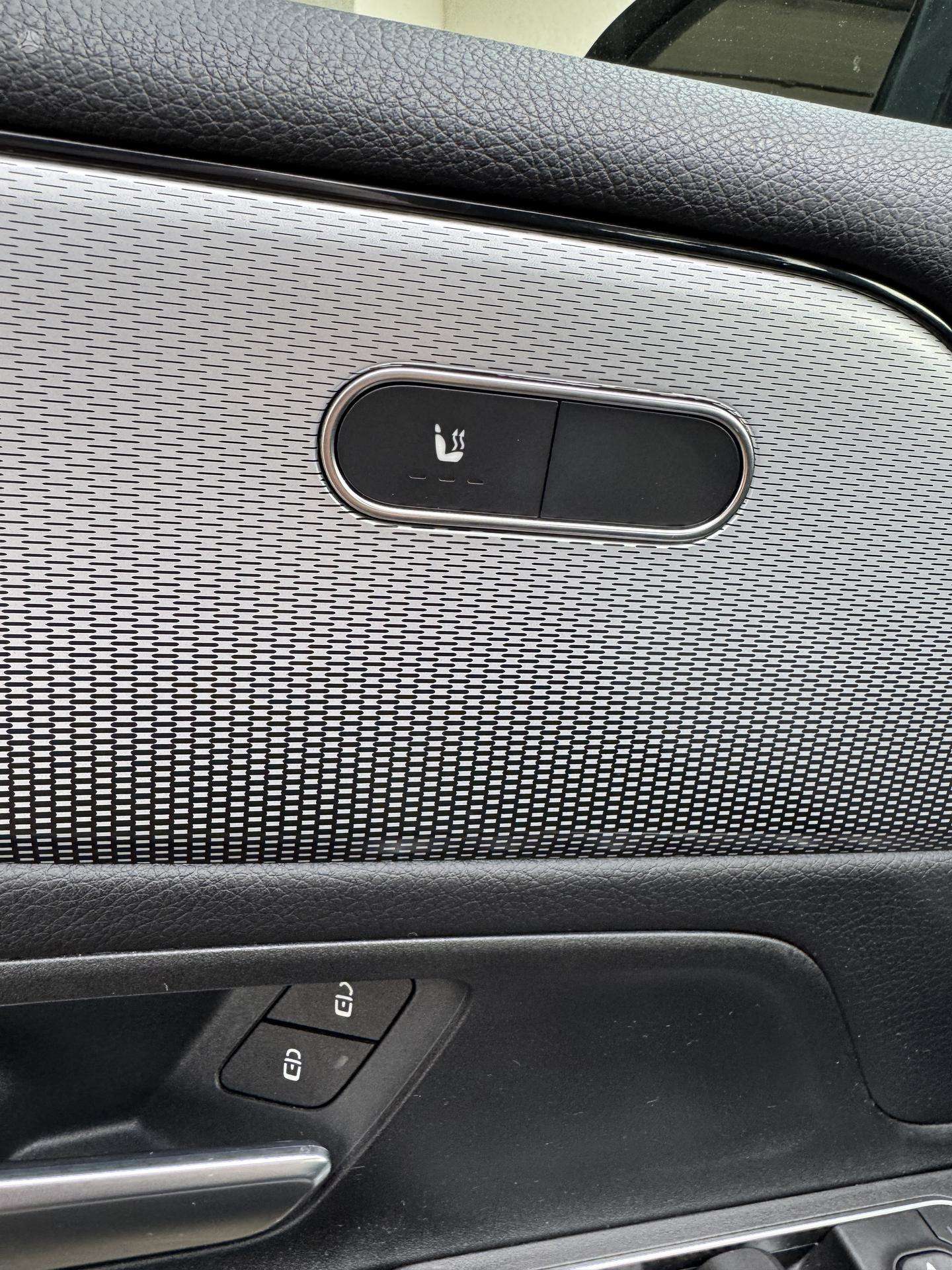 Mercedes-Benz GLB180 фото 25