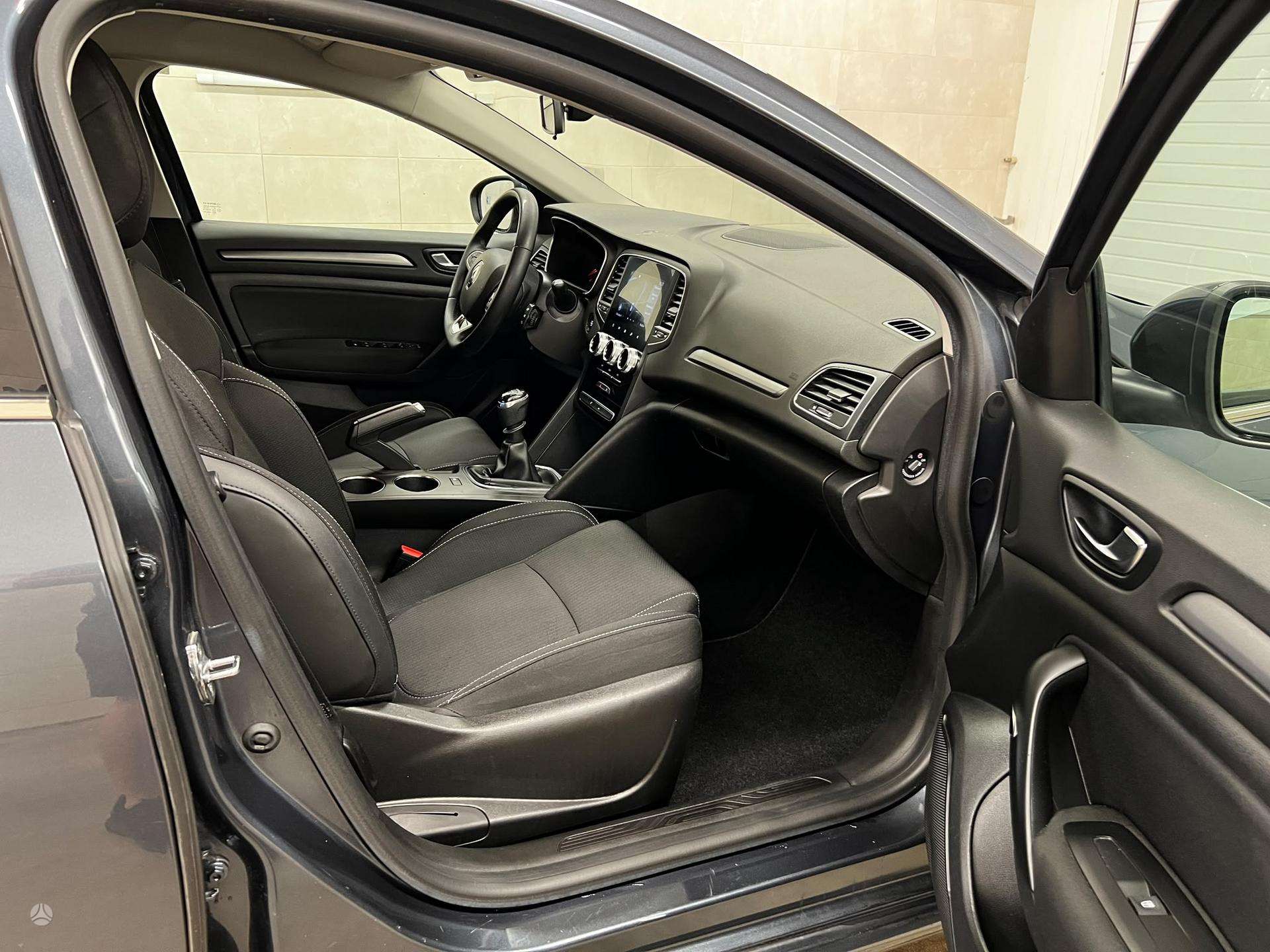 Renault Megane фото 7