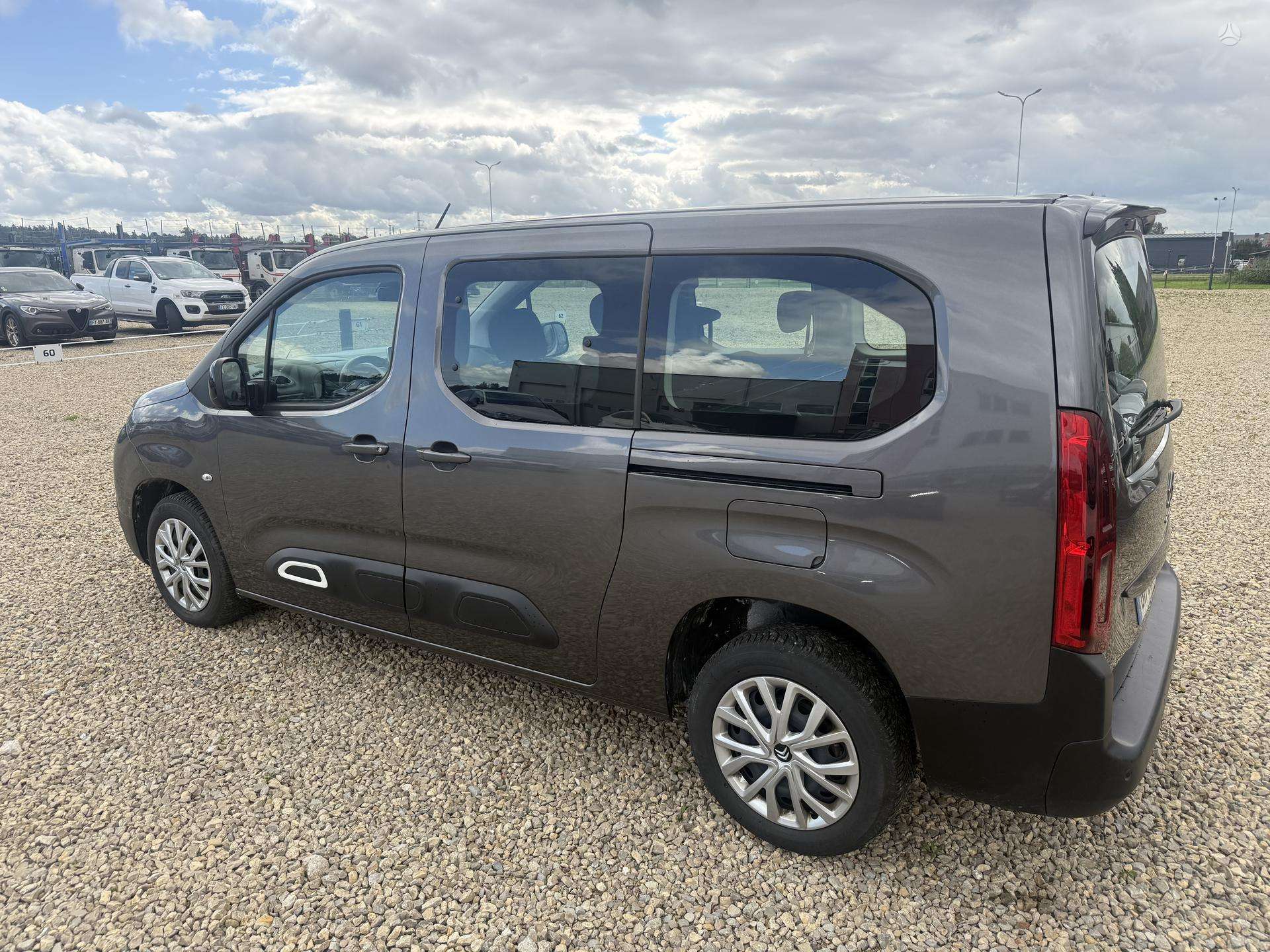 Citroen Berlingo фото 8