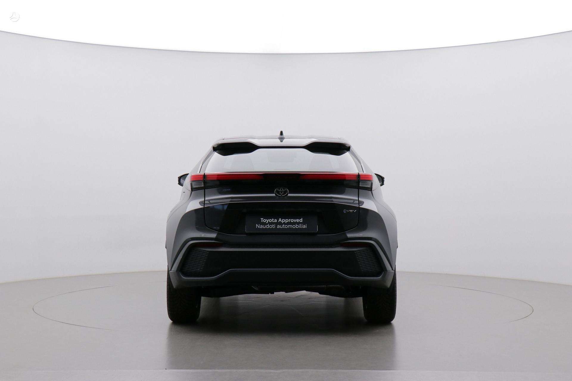 Toyota C-HR фото 5