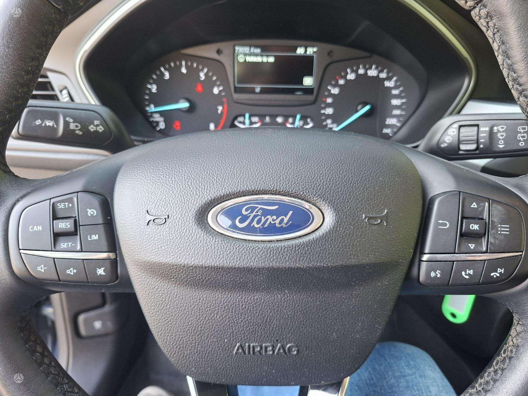 Ford Focus фото 10