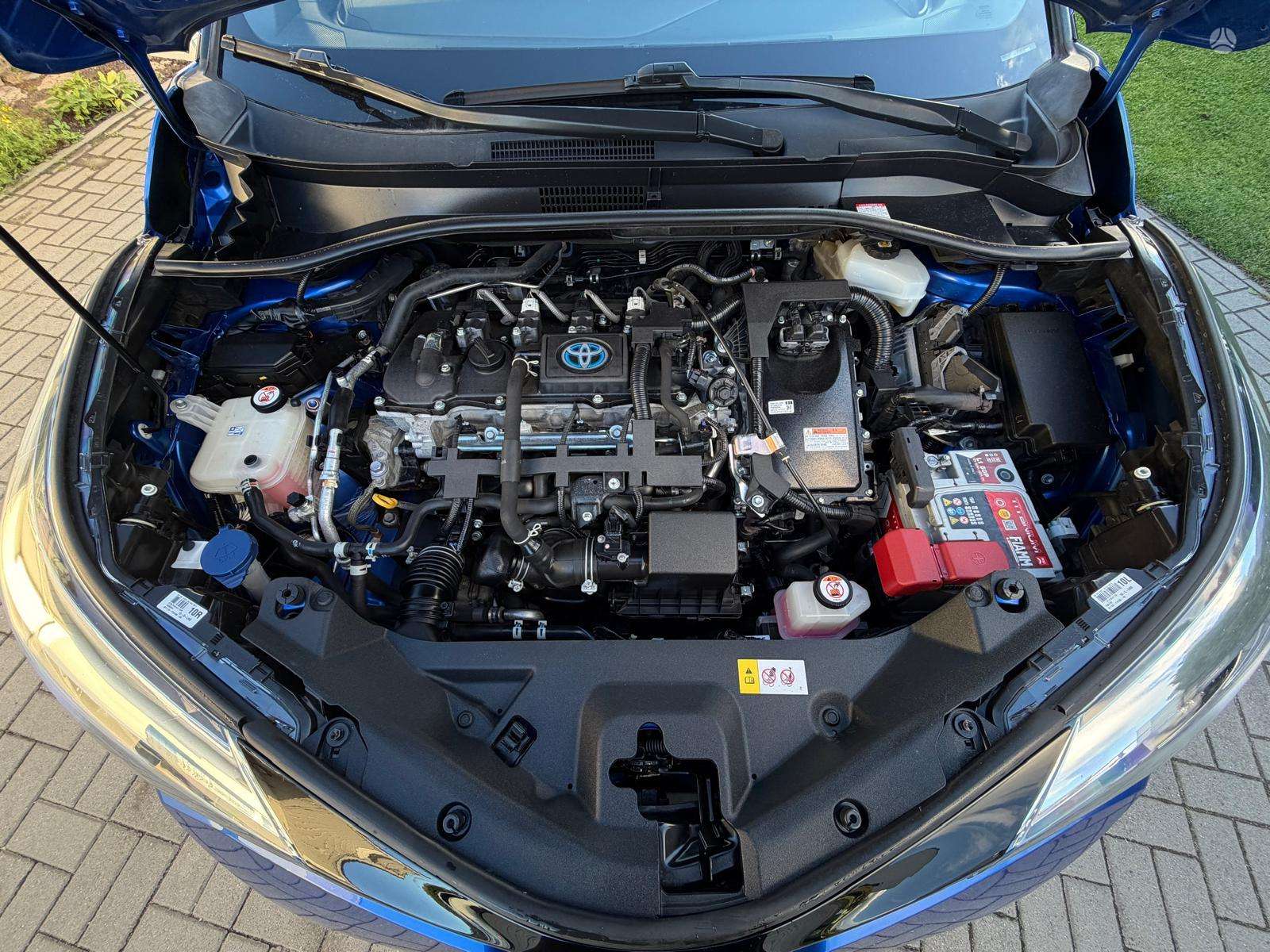 Toyota C-HR фото 18