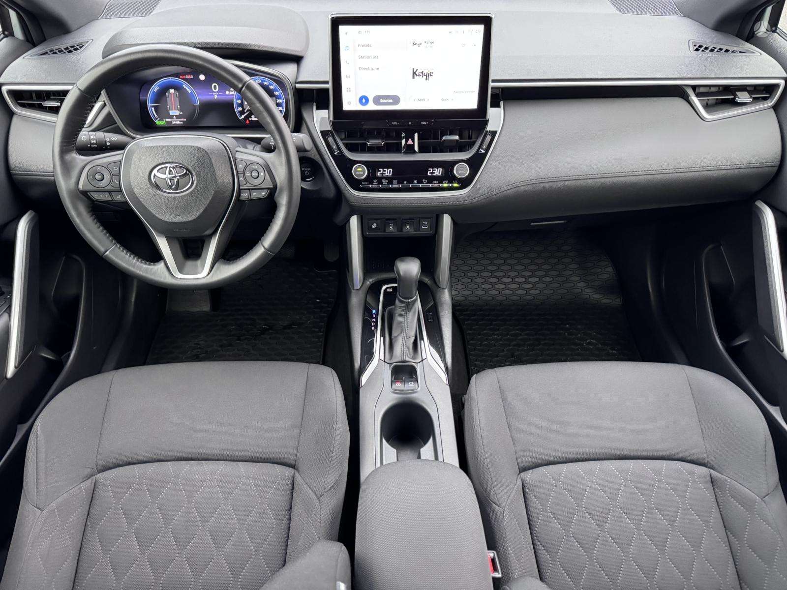 Toyota Corolla Cross фото 4