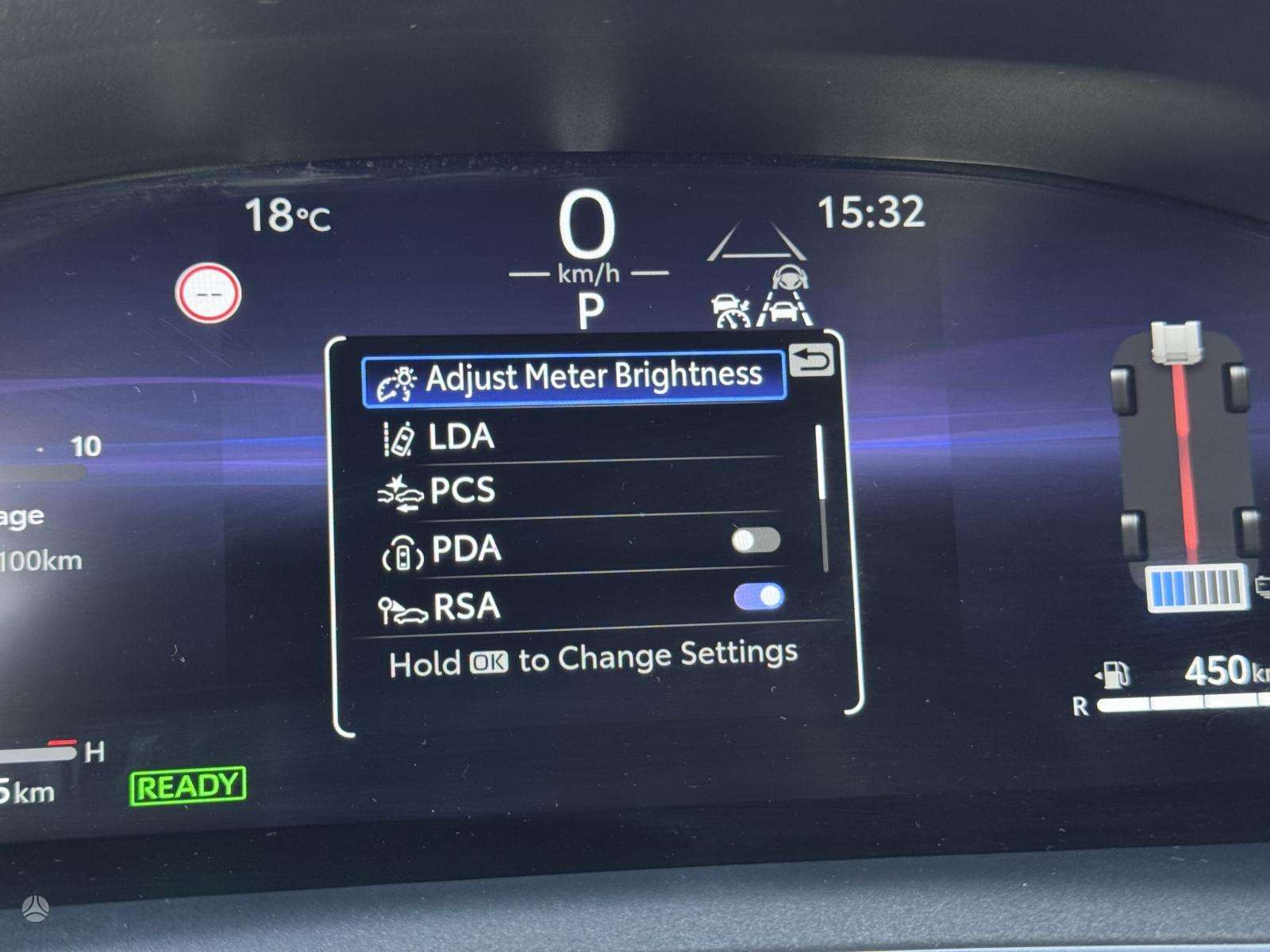 Toyota Corolla Cross фото 10