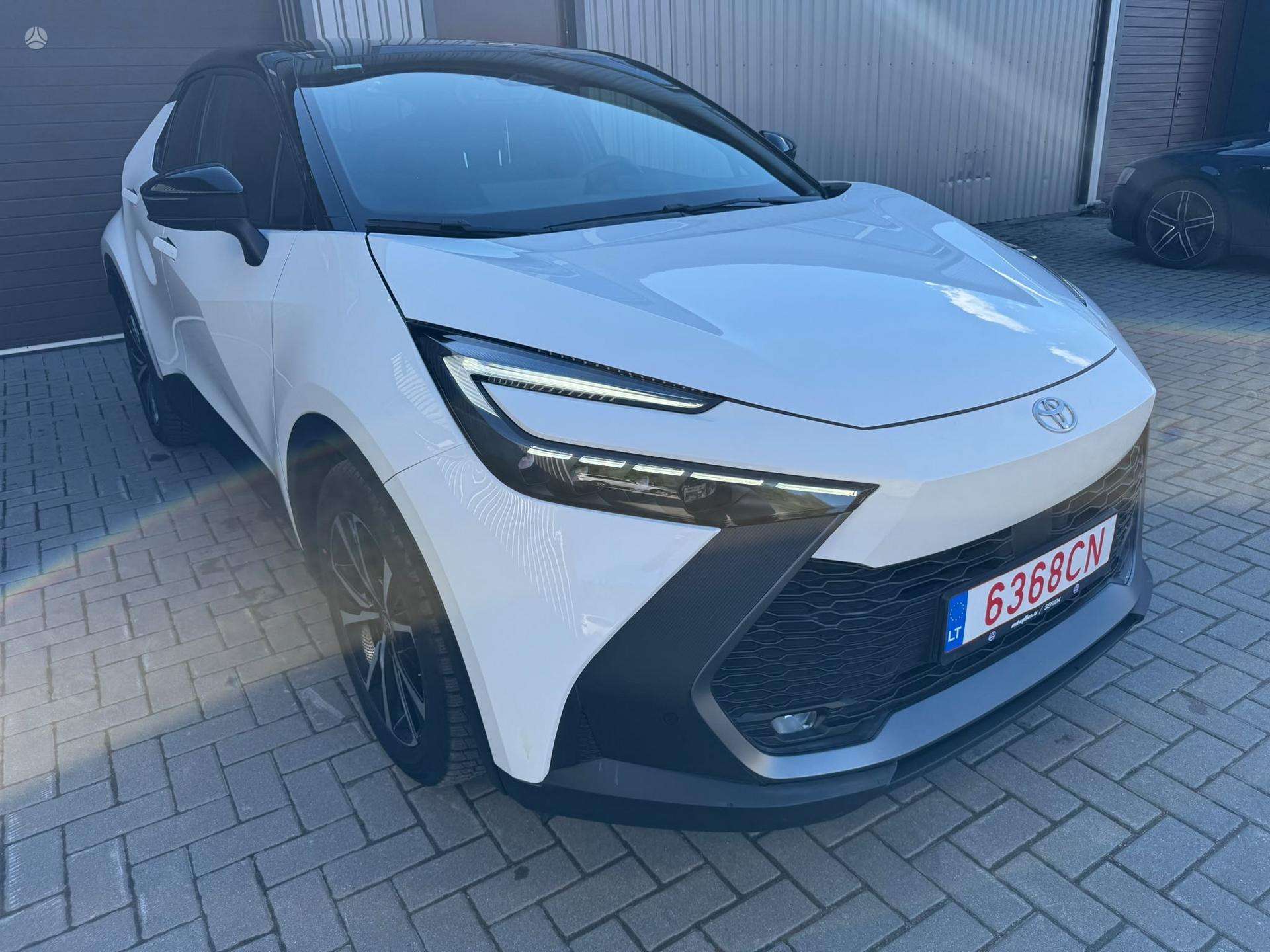 Toyota C-HR фото 5