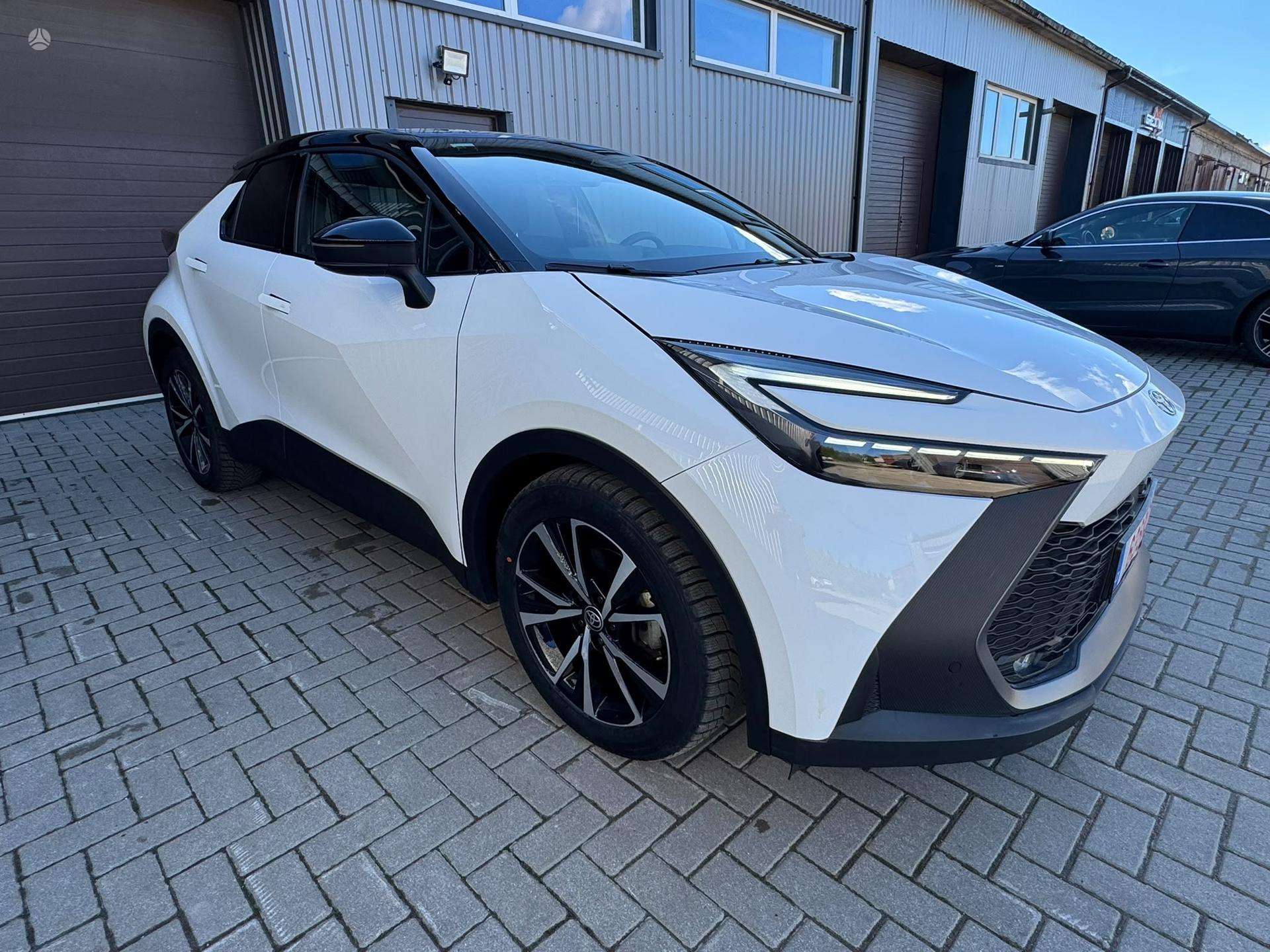 Toyota C-HR фото 8