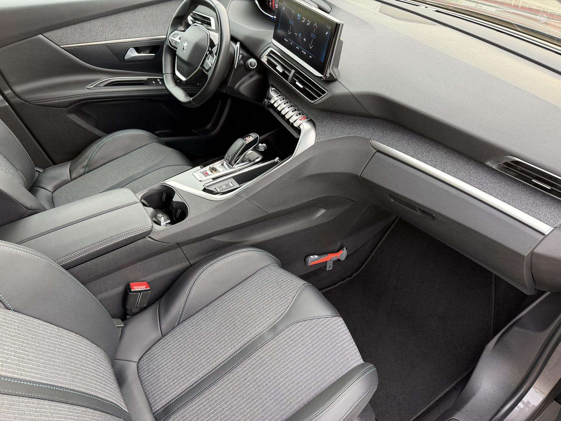 Peugeot 3008 фото 23