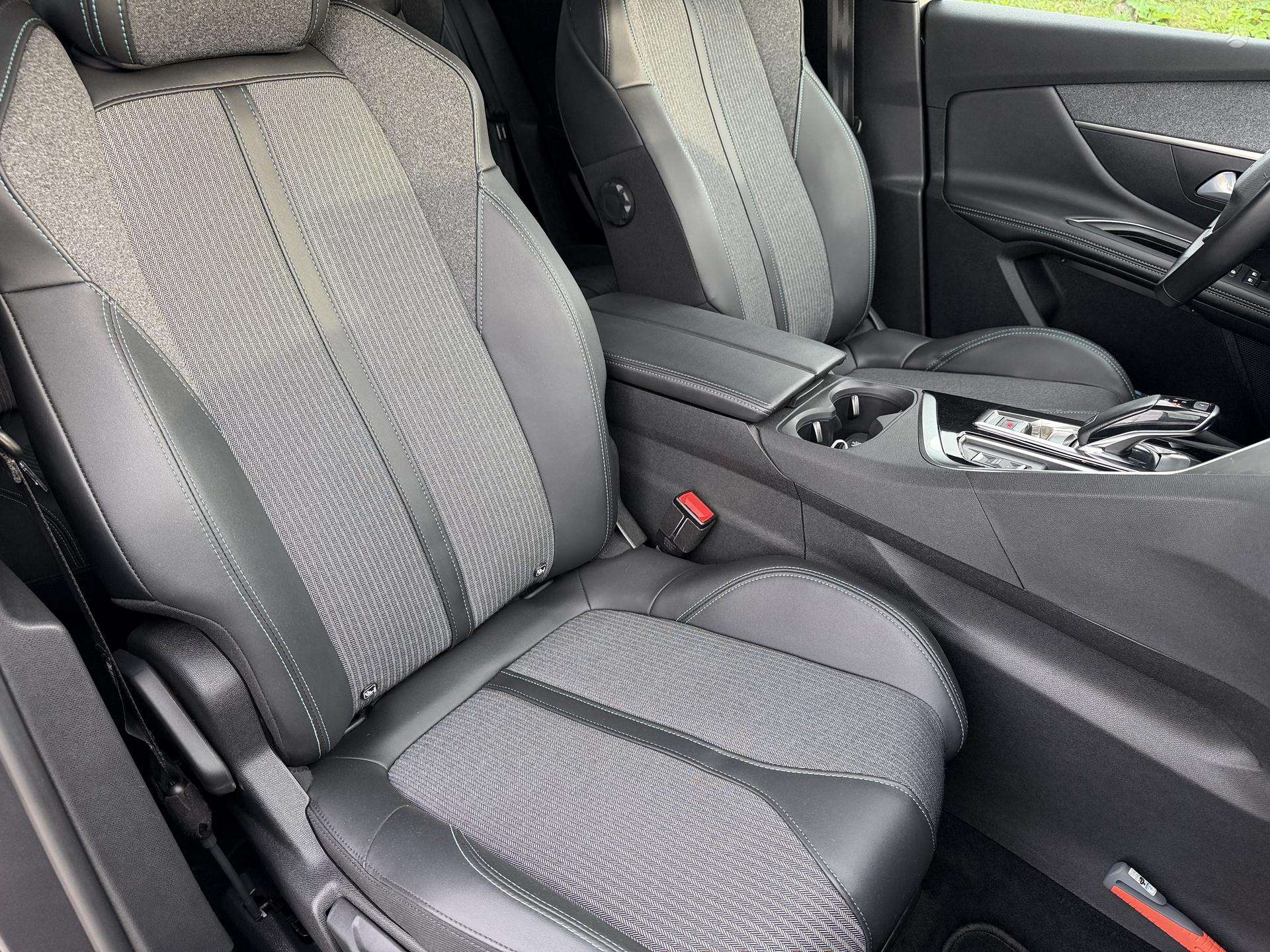 Peugeot 3008 фото 24