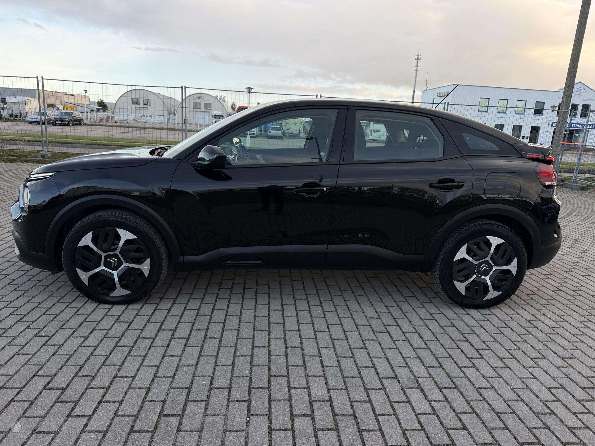 Citroen C4 фото 15