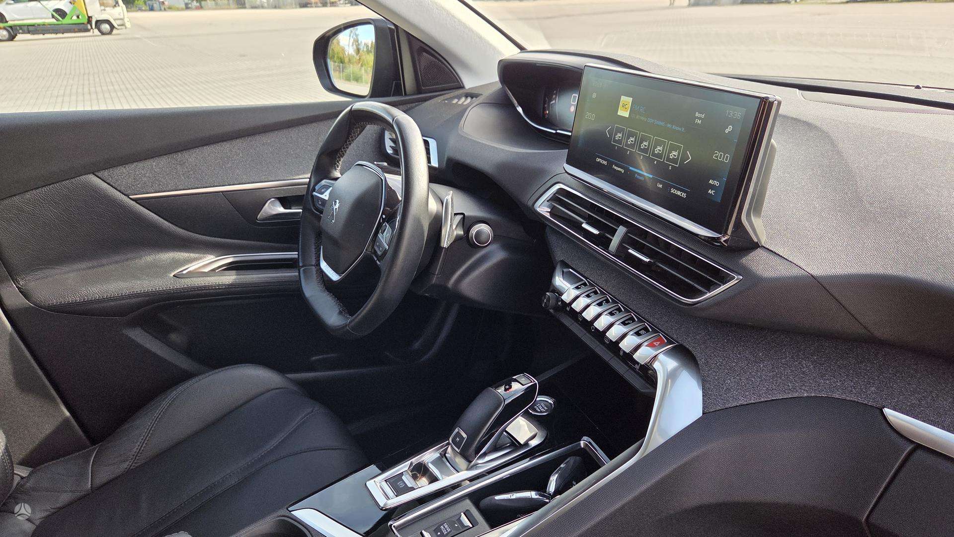Peugeot 3008 фото 12