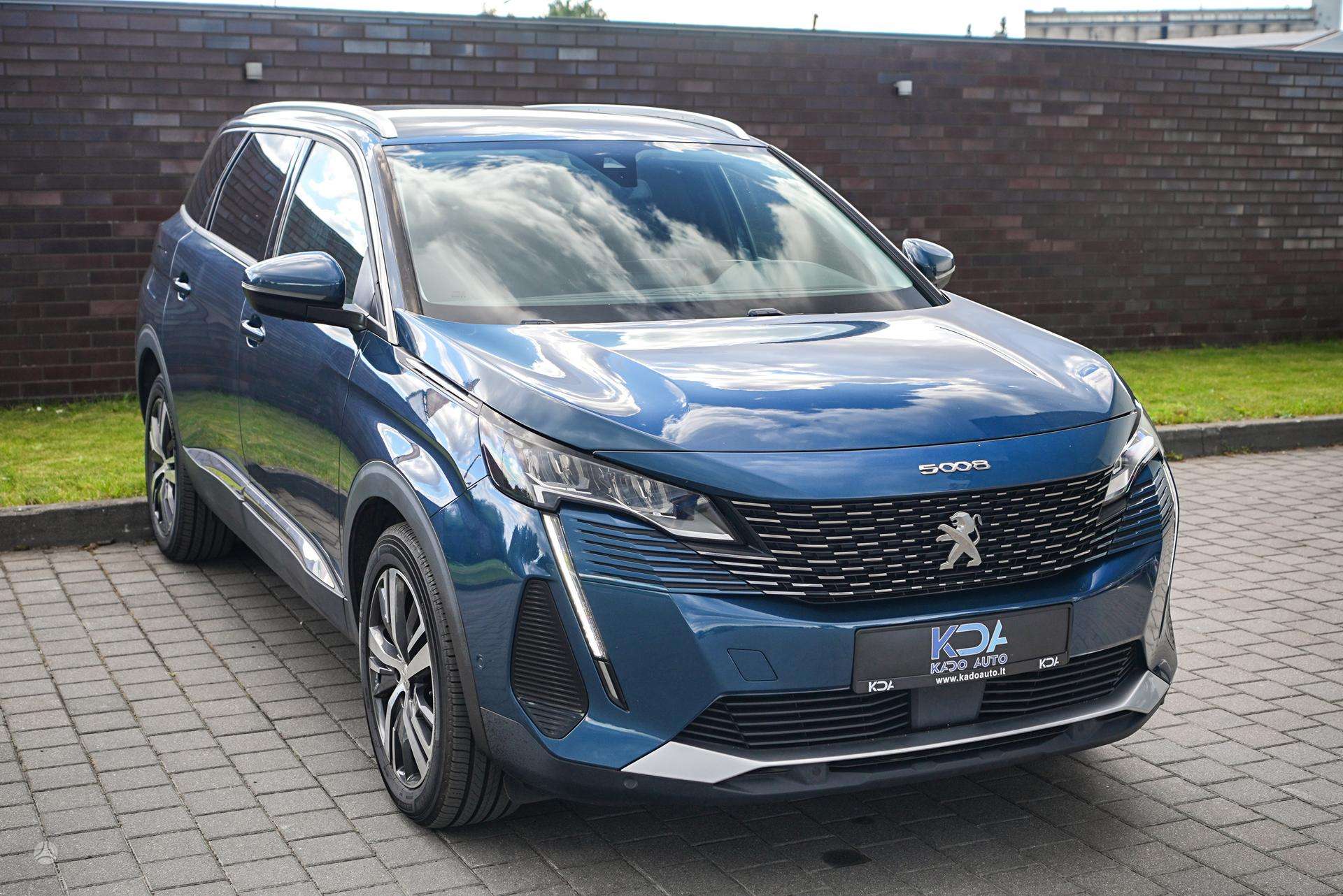 Peugeot 5008 фото 2