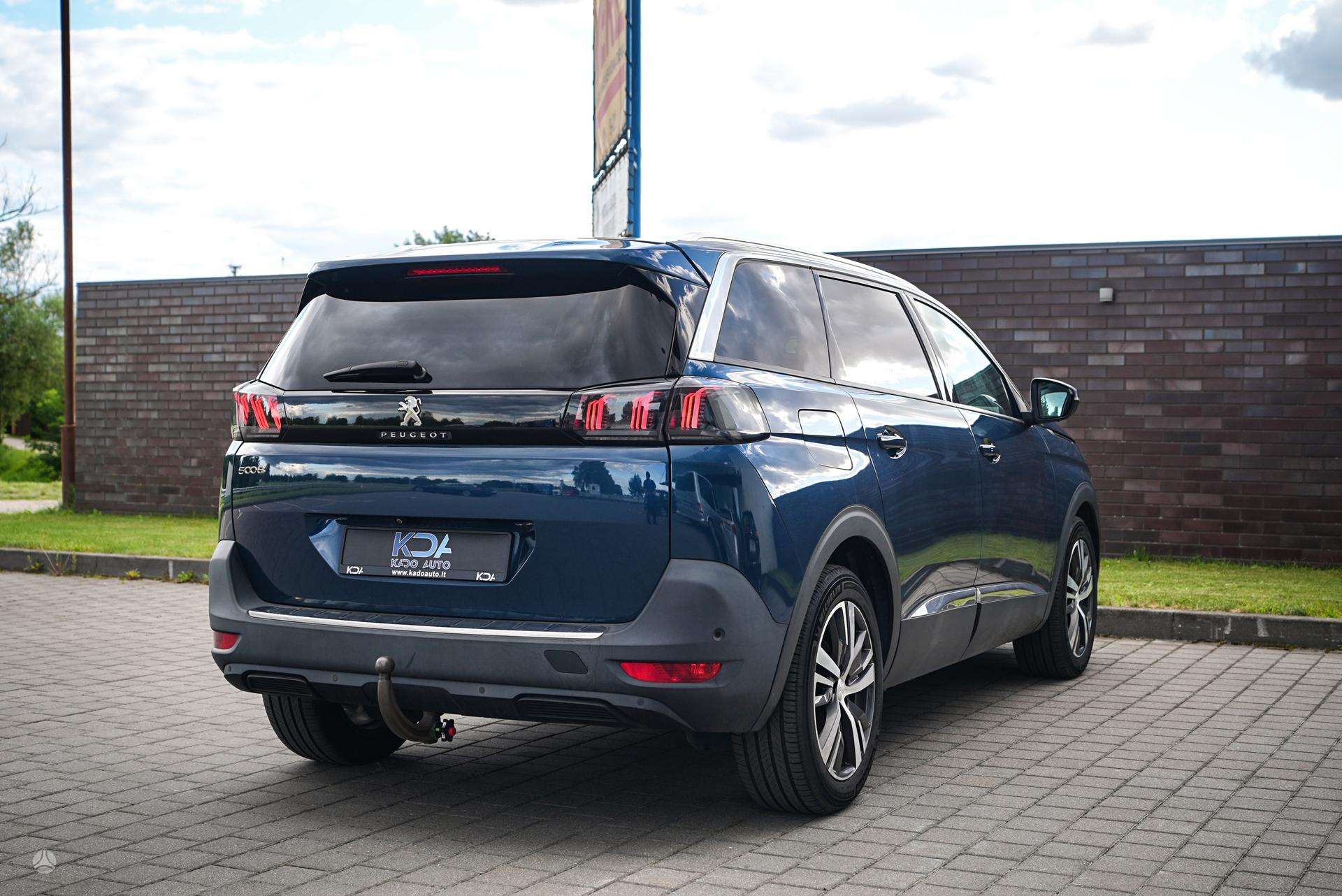 Peugeot 5008 фото 13