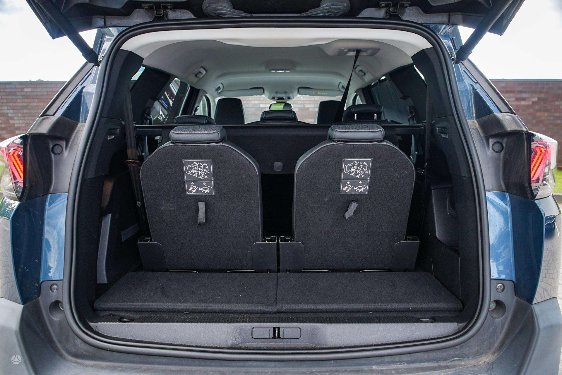 Peugeot 5008 фото 16