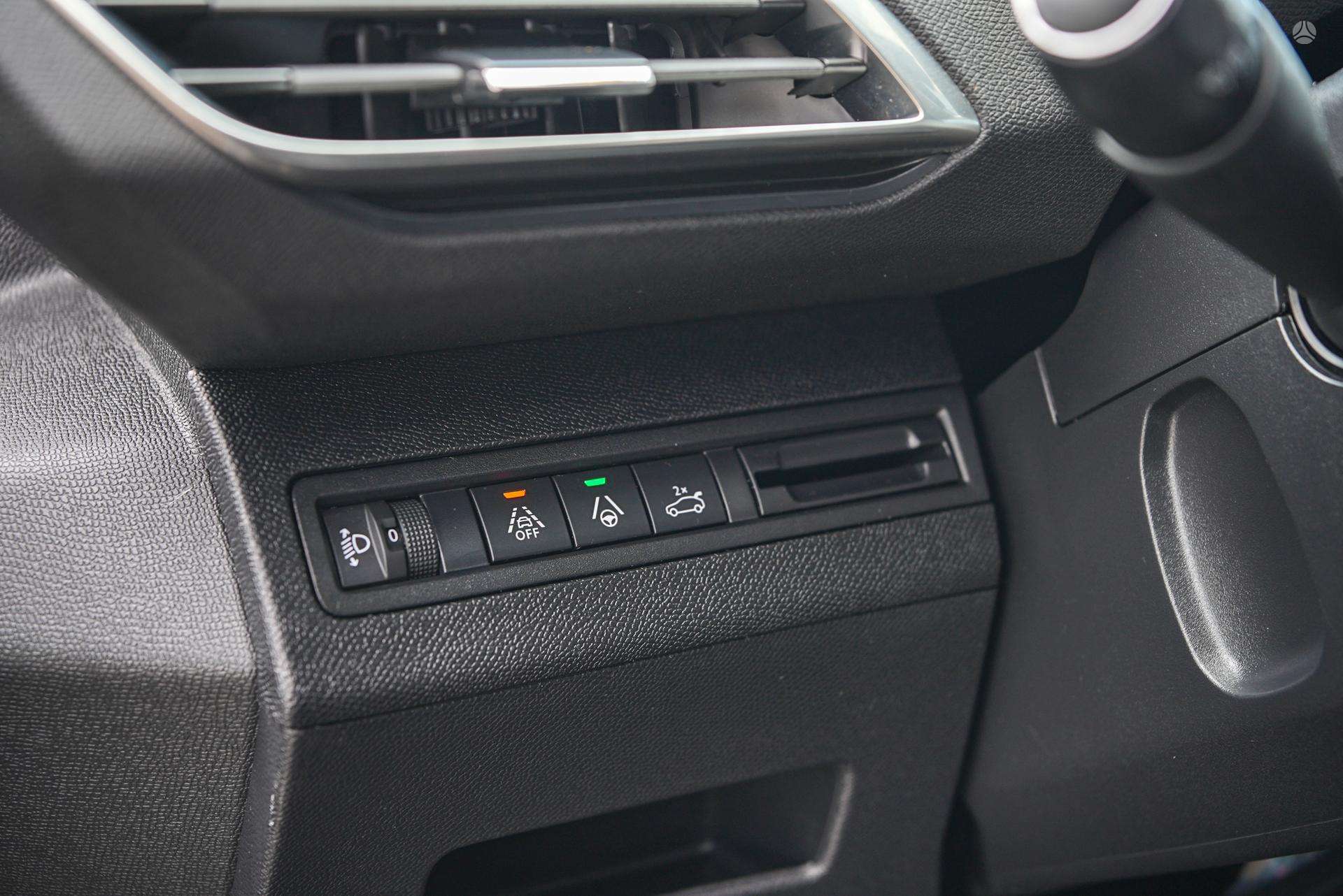 Peugeot 5008 фото 30