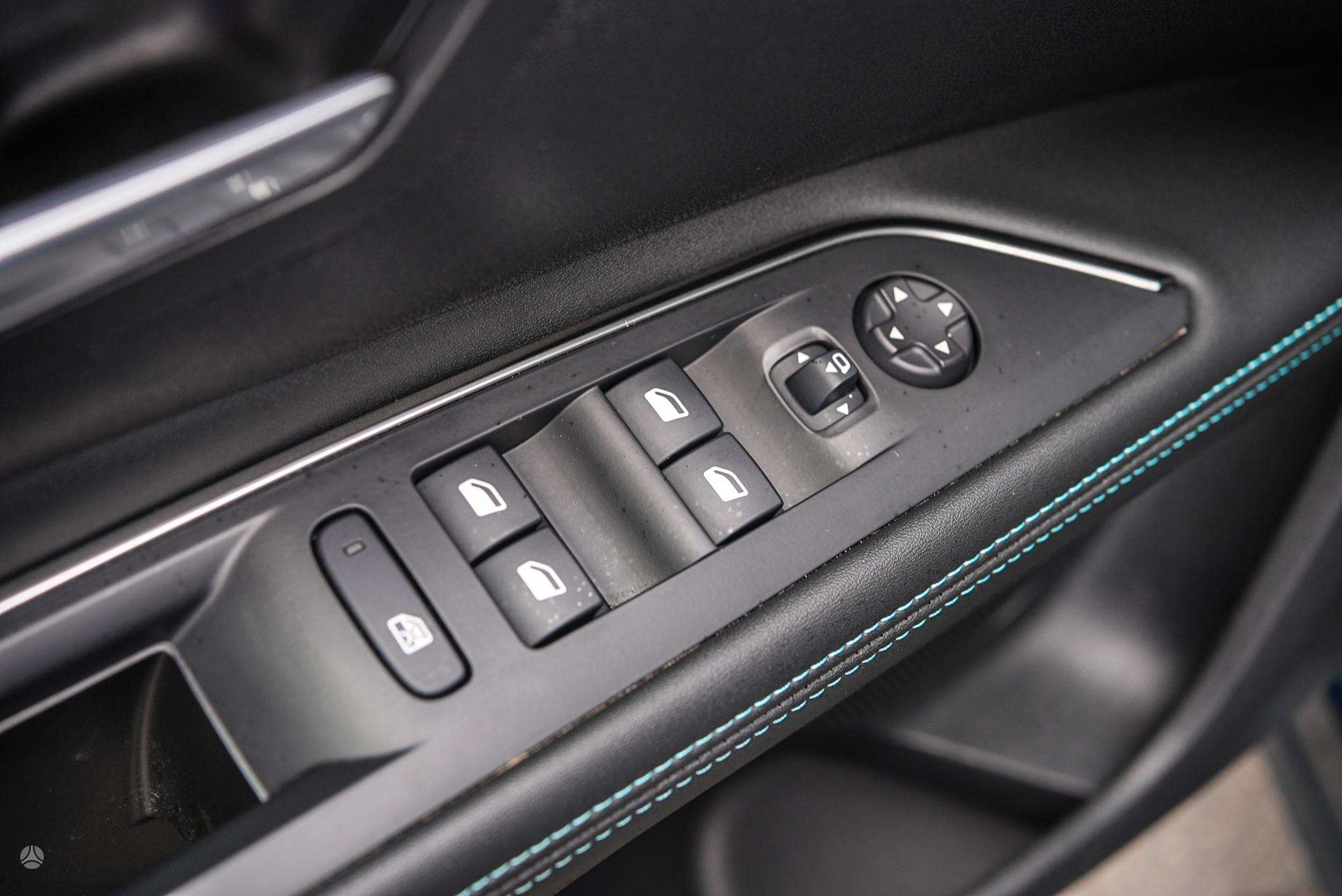 Peugeot 5008 фото 31