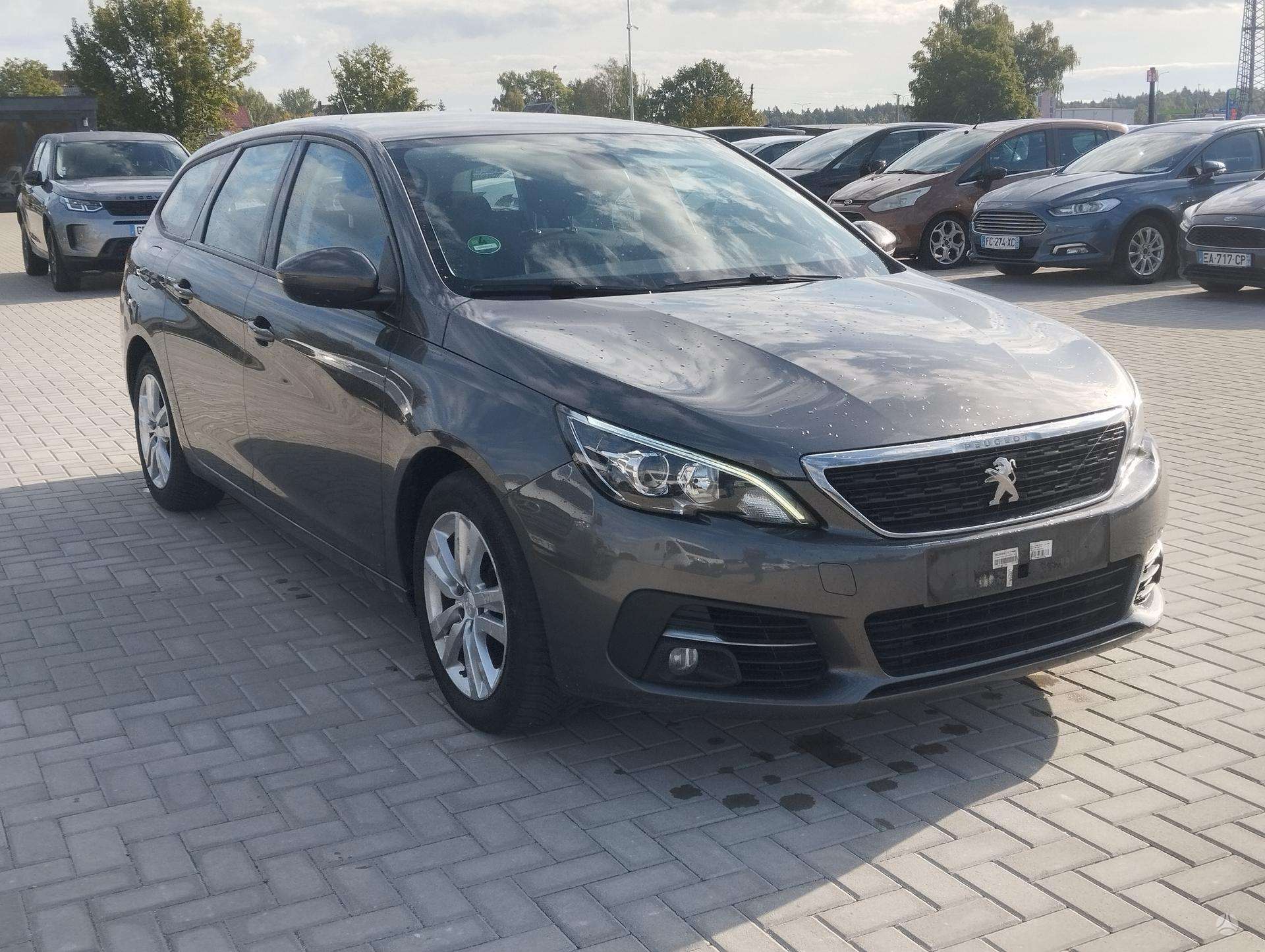 Peugeot 308 фото 2