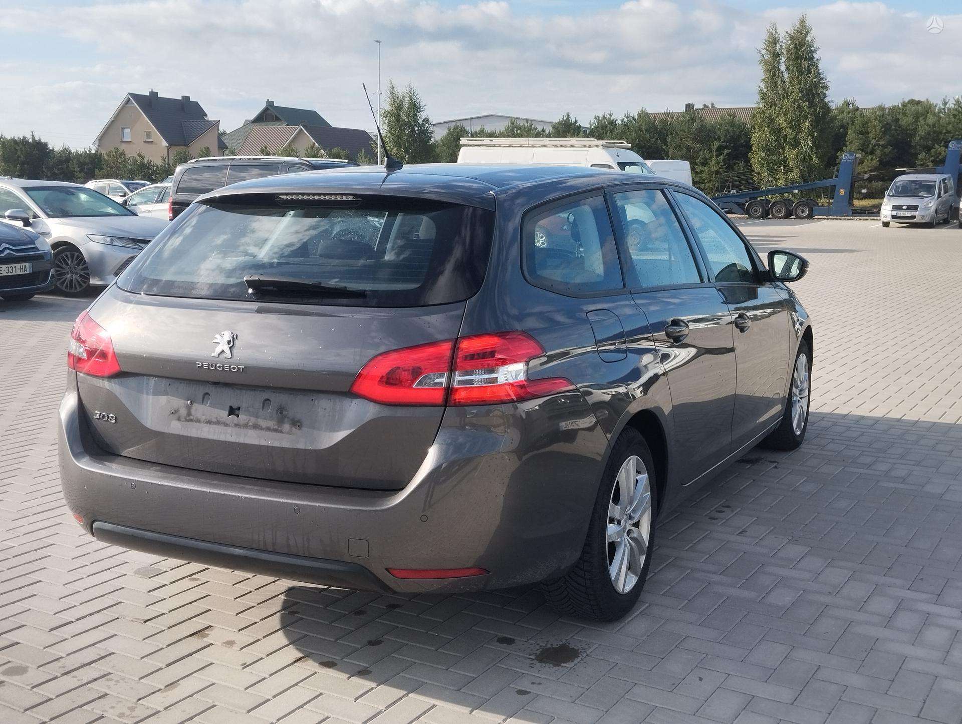 Peugeot 308 фото 4