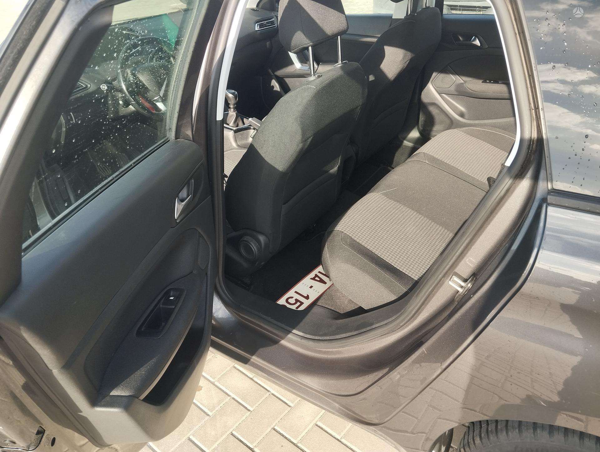 Peugeot 308 фото 12