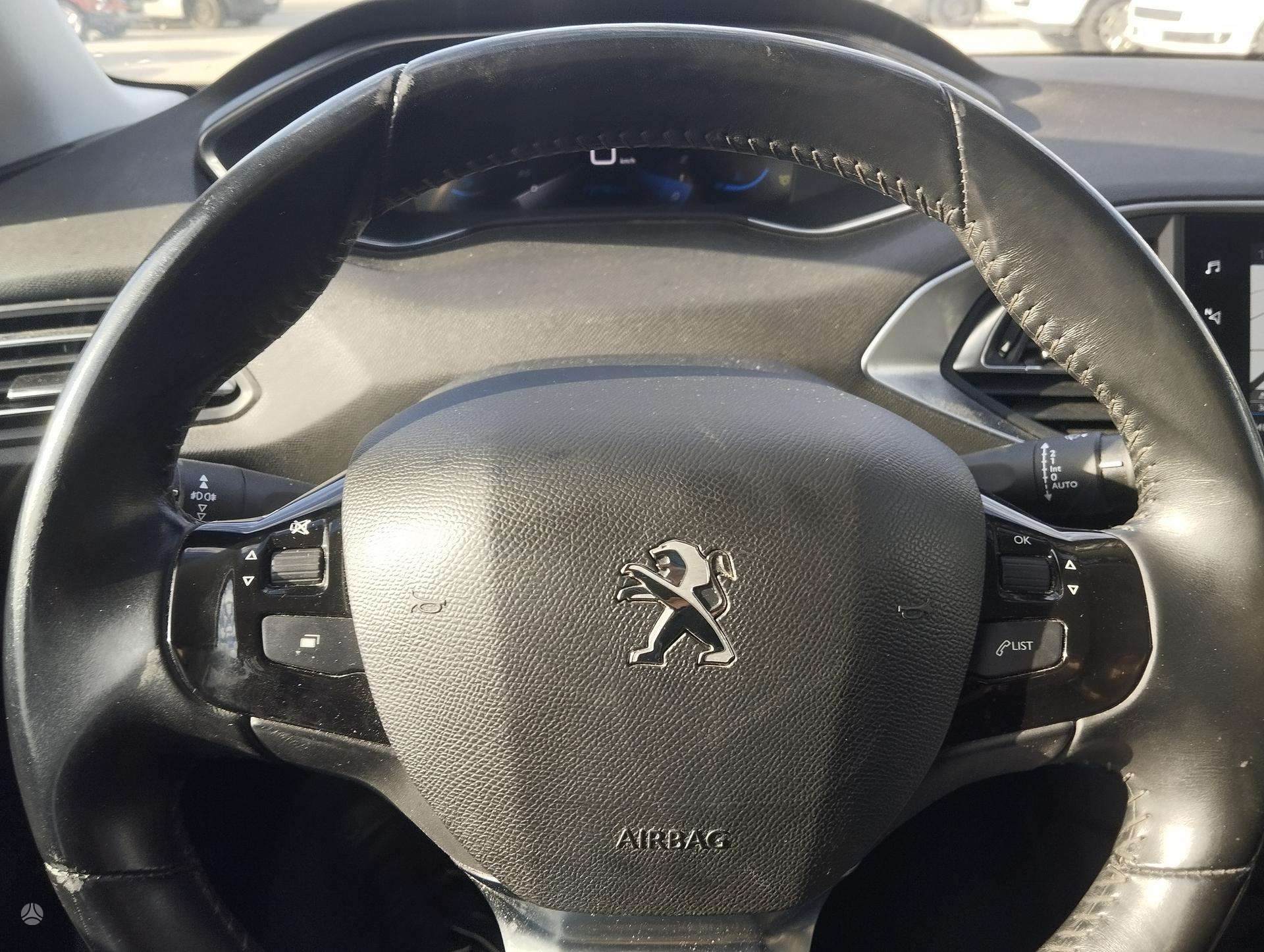 Peugeot 308 фото 14