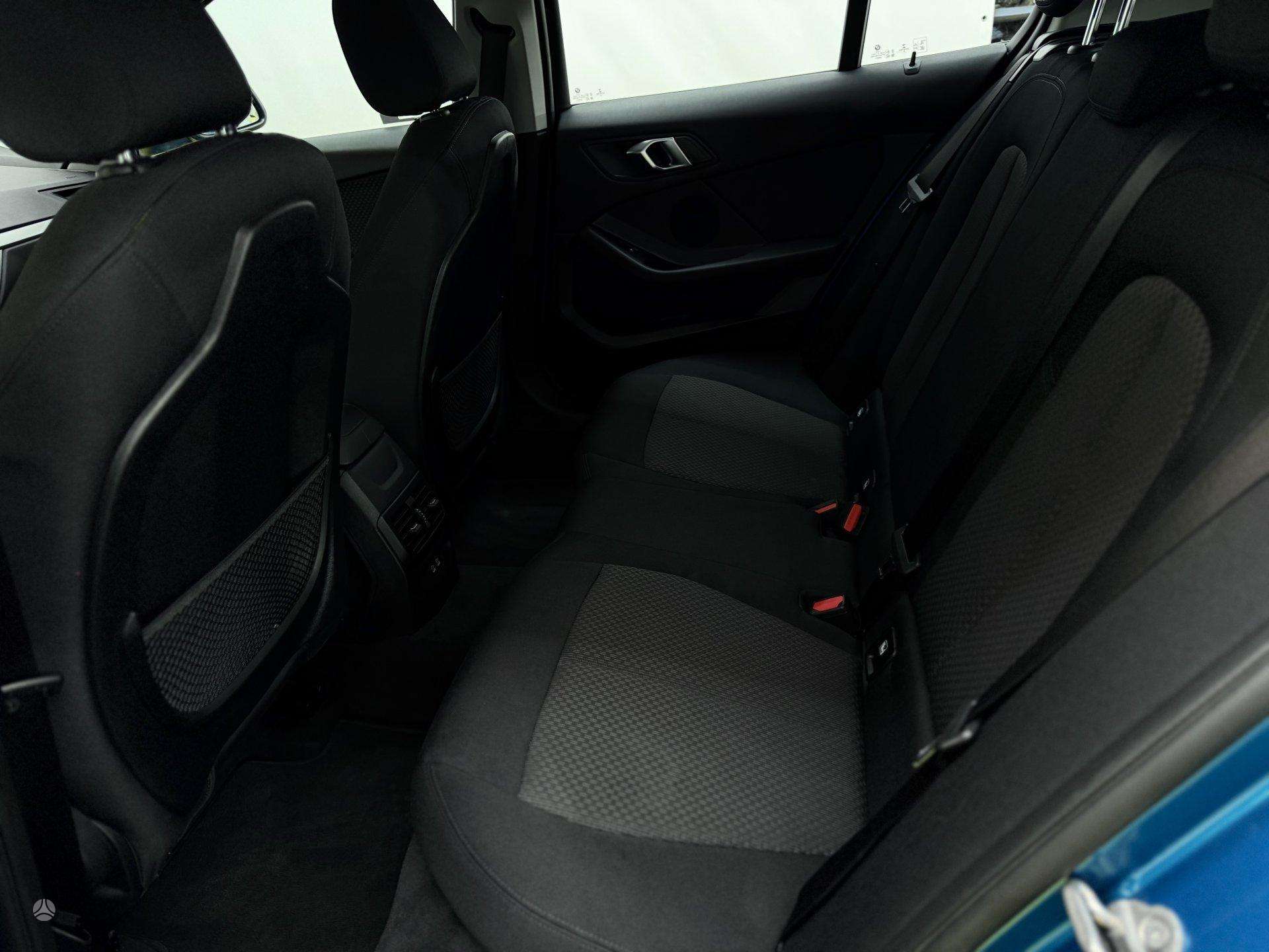 BMW 118 фото 11