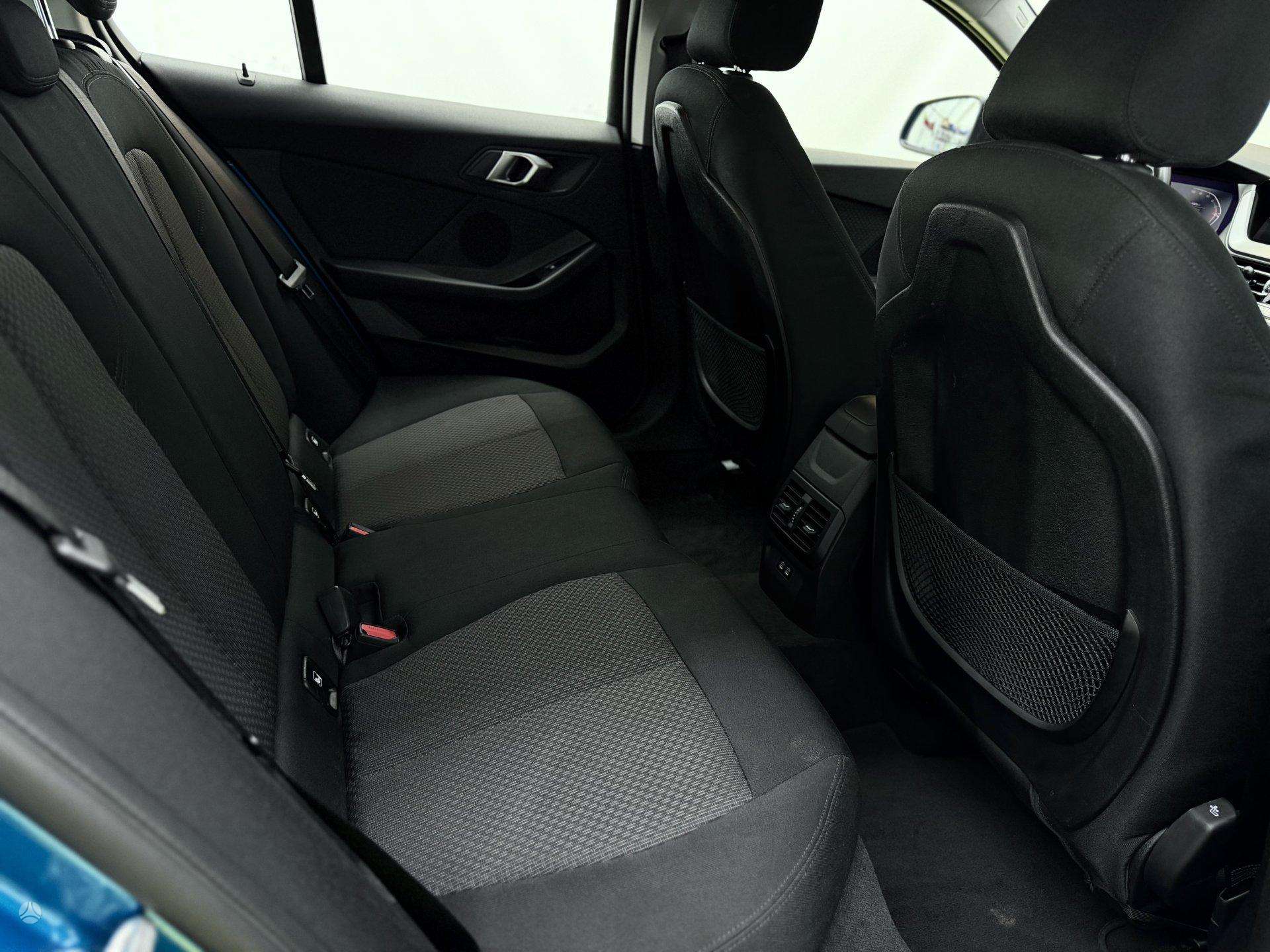 BMW 118 фото 14