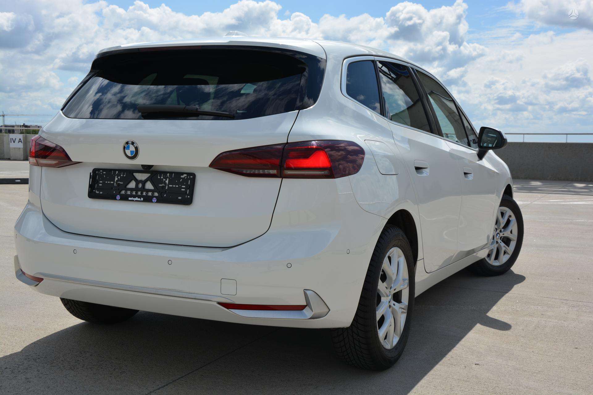 BMW 218 фото 6