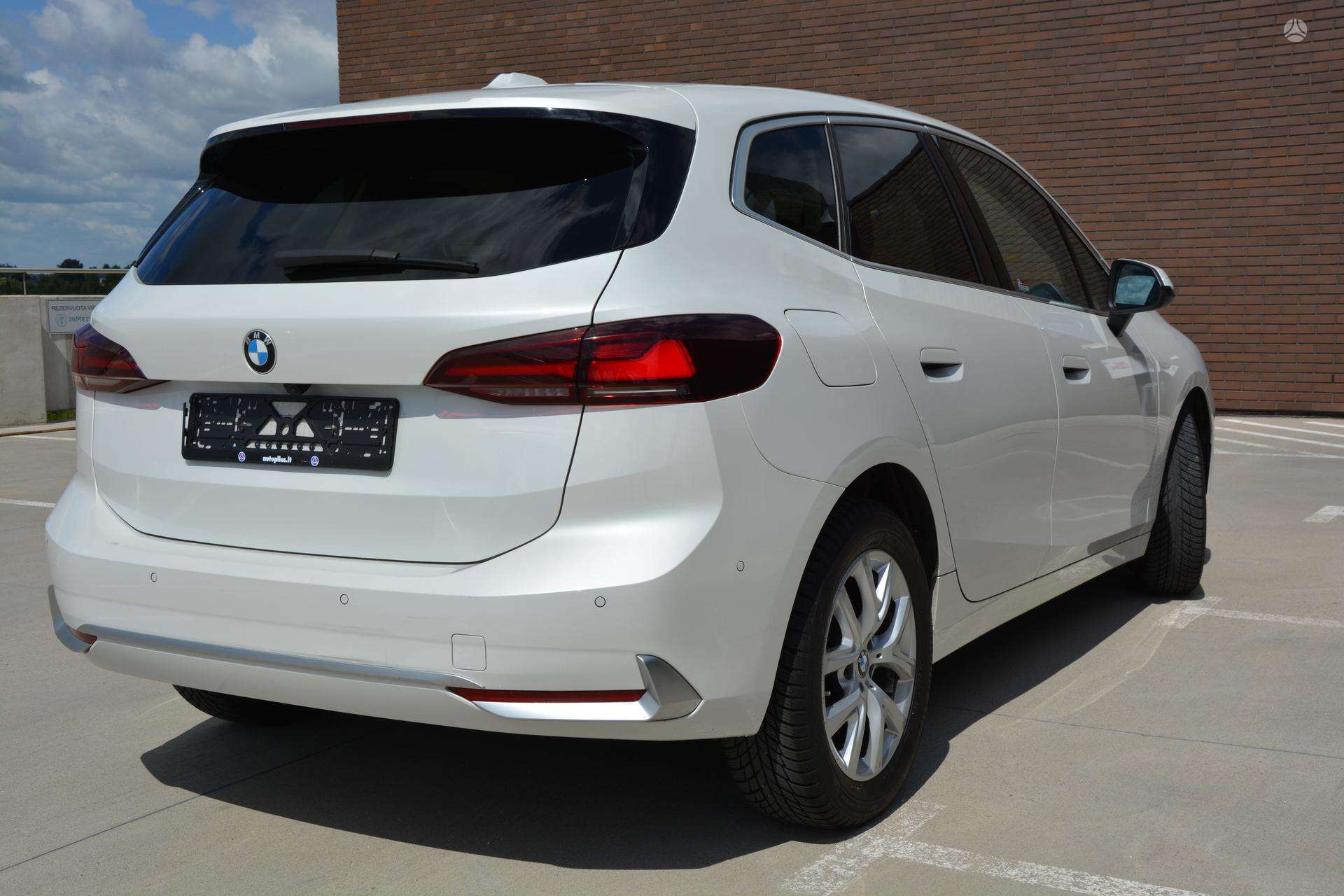 BMW 218 фото 14