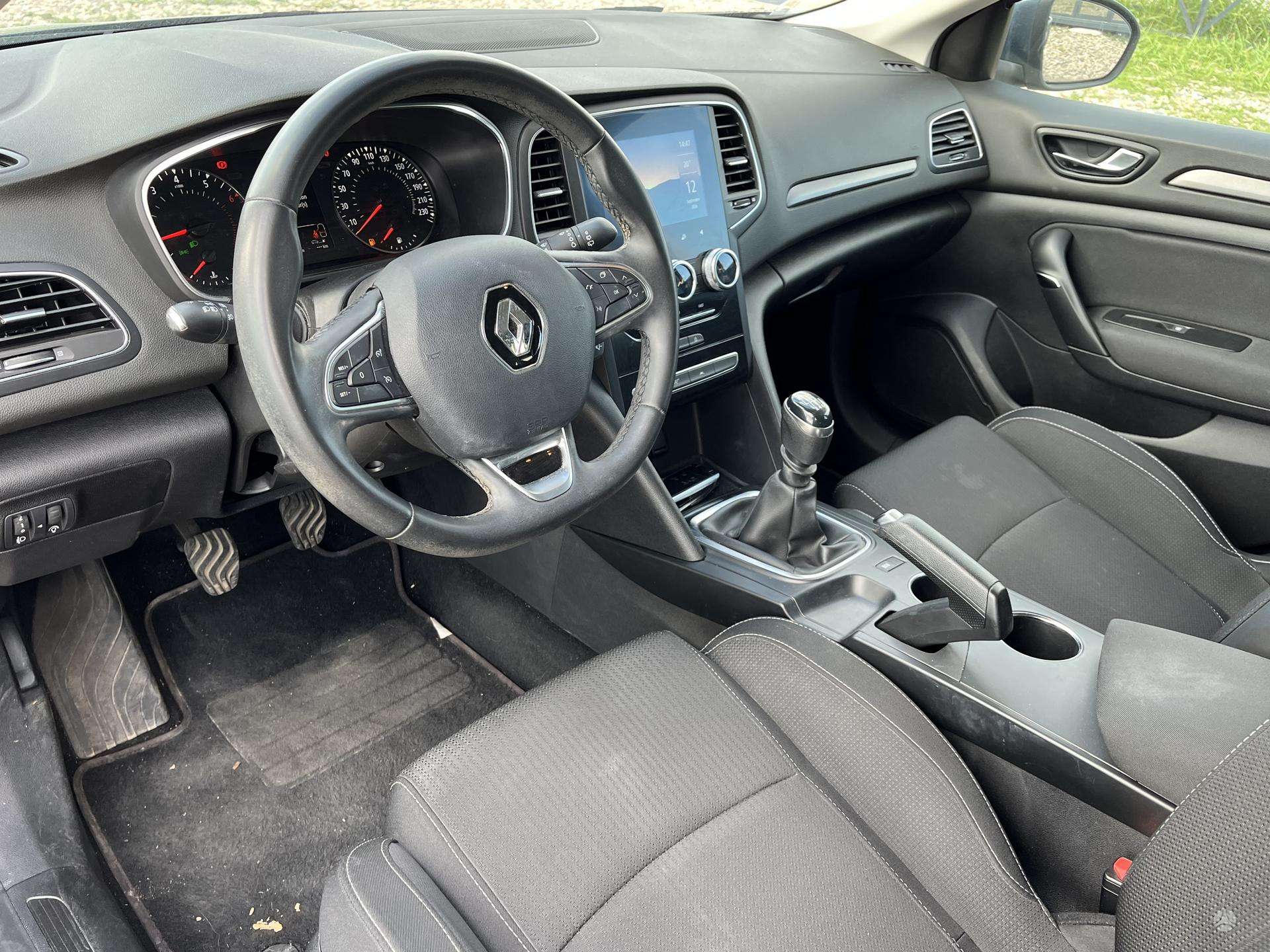 Renault Megane фото 11