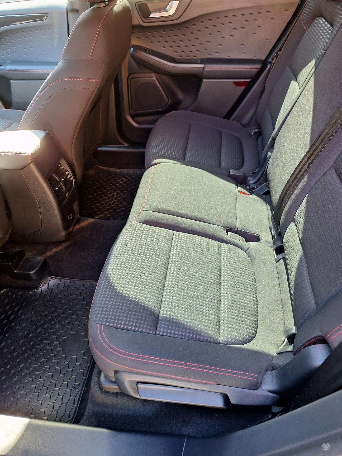 Ford Kuga фото 15