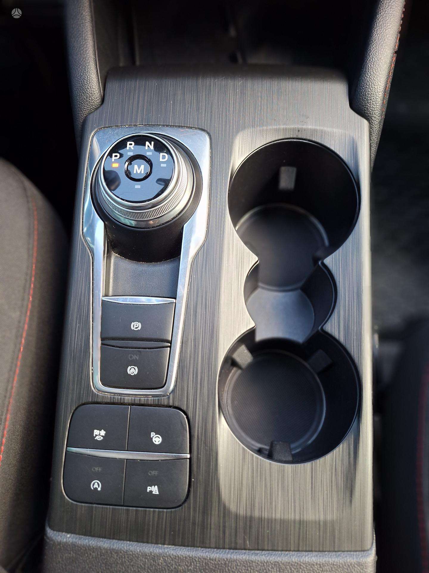 Ford Kuga фото 18