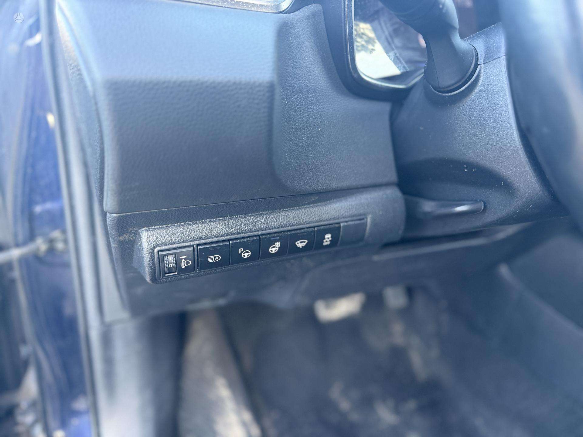 Toyota Corolla фото 9