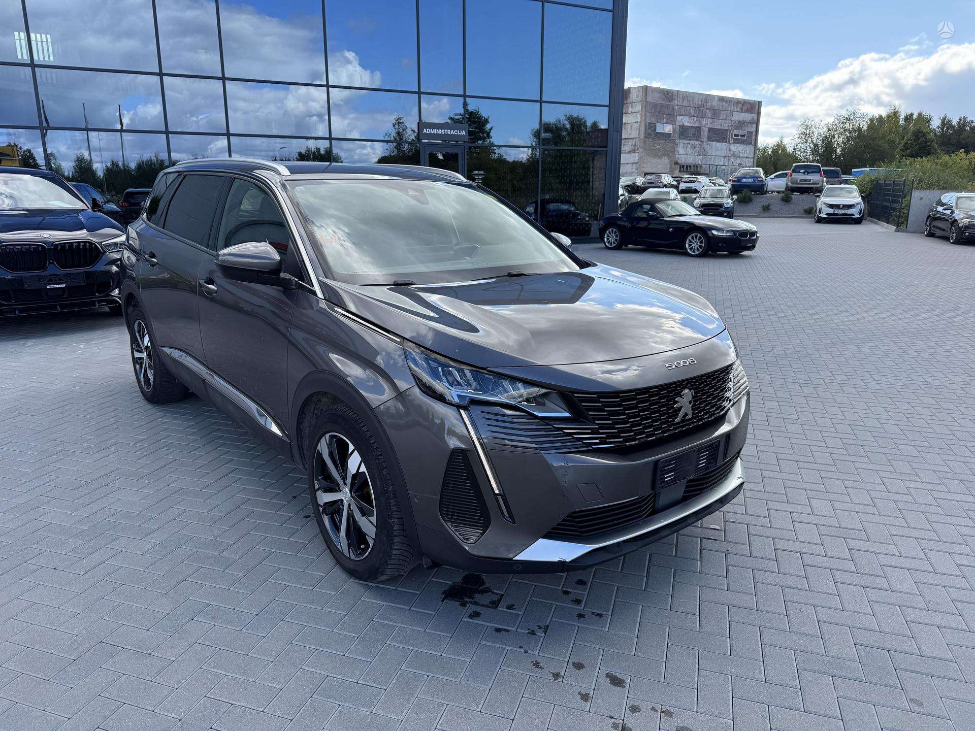 Peugeot 5008 фото 13