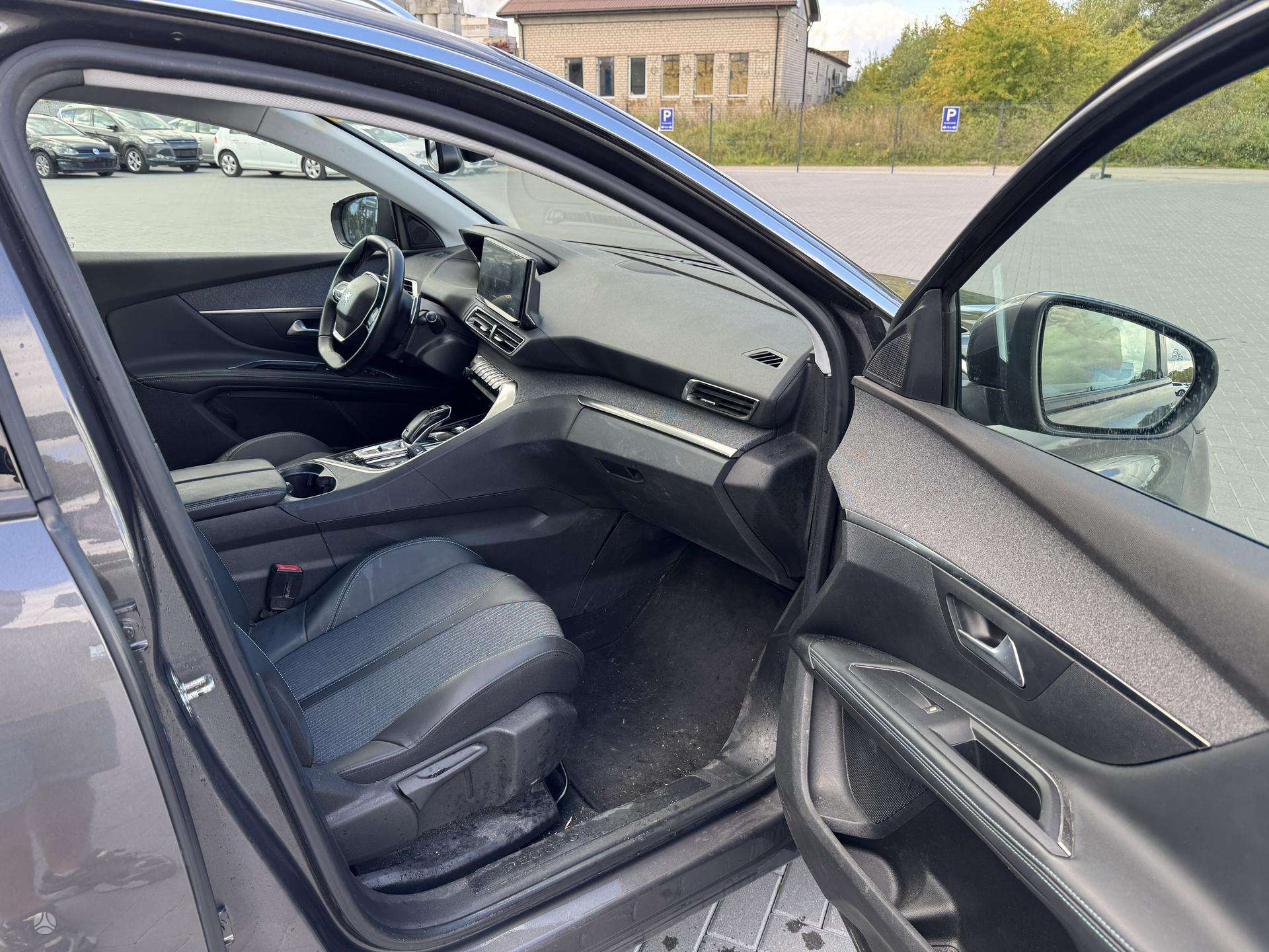 Peugeot 5008 фото 27