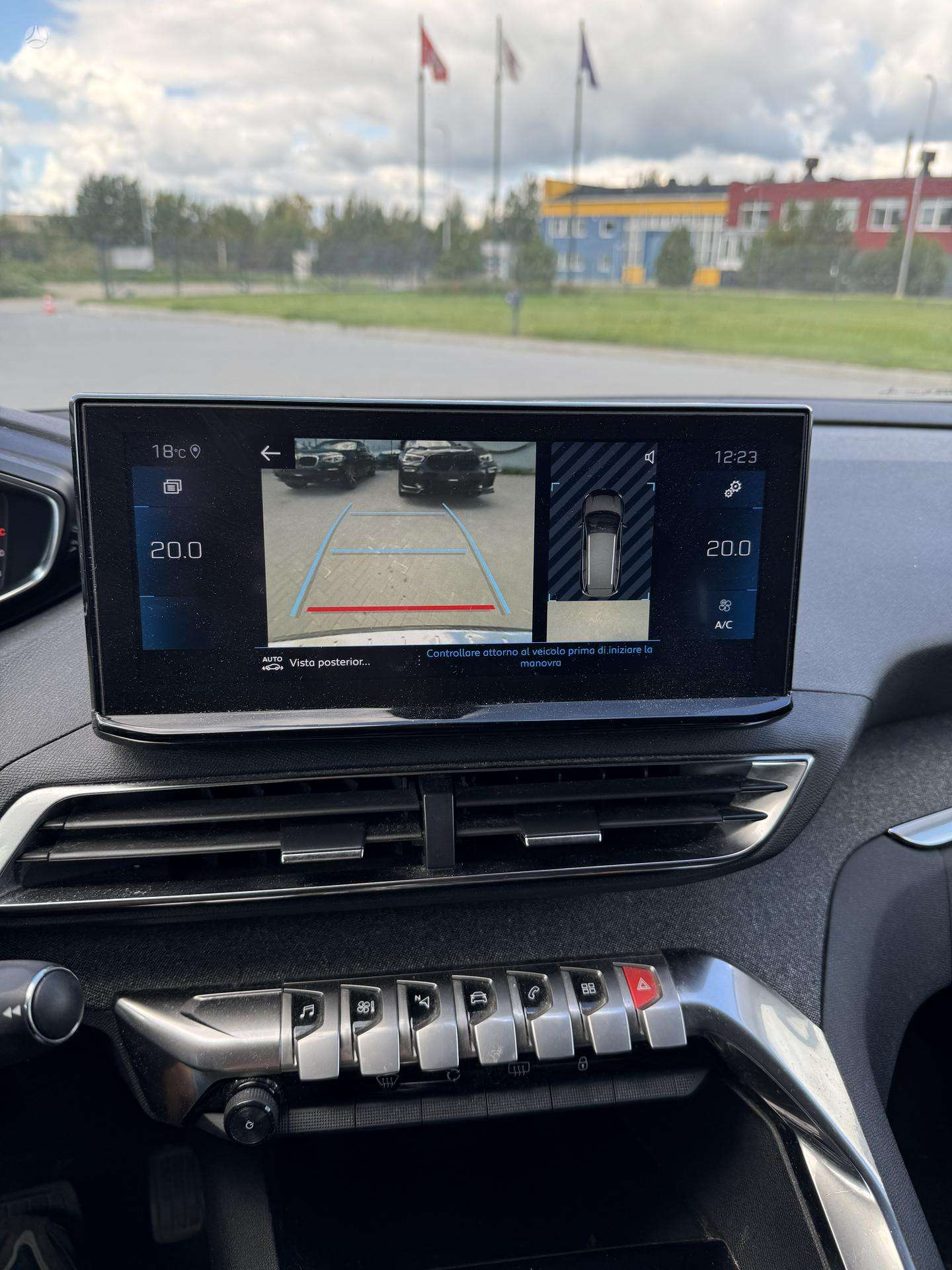 Peugeot 5008 фото 28