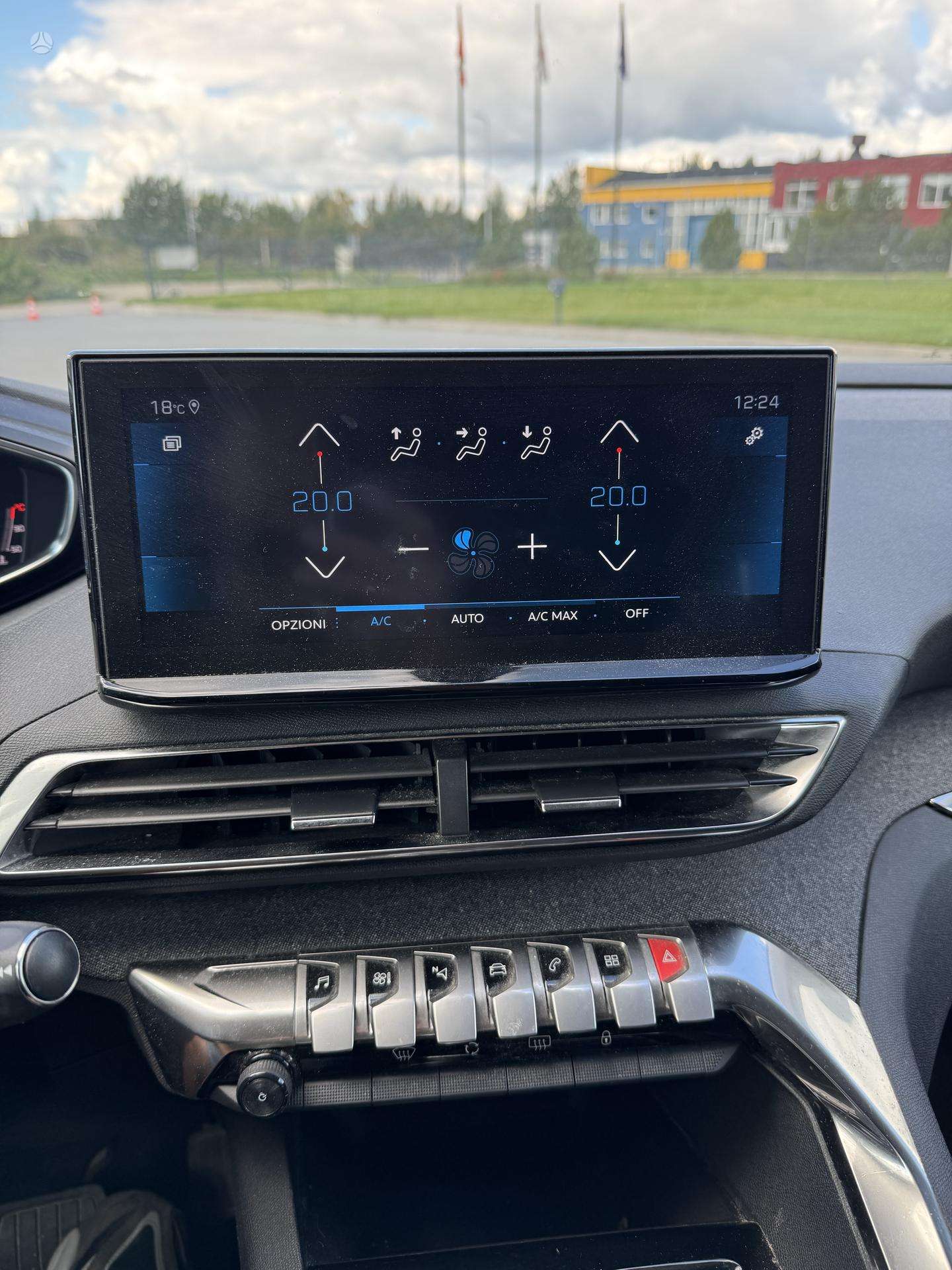 Peugeot 5008 фото 31