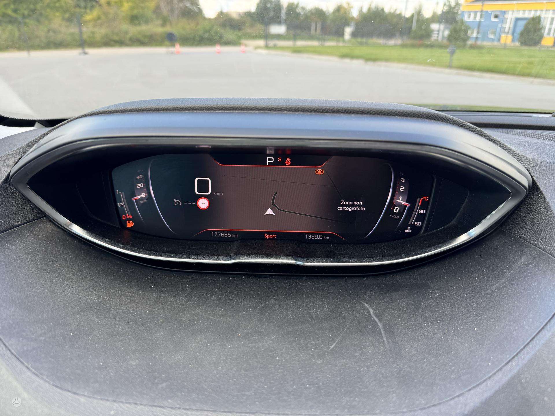 Peugeot 5008 фото 33
