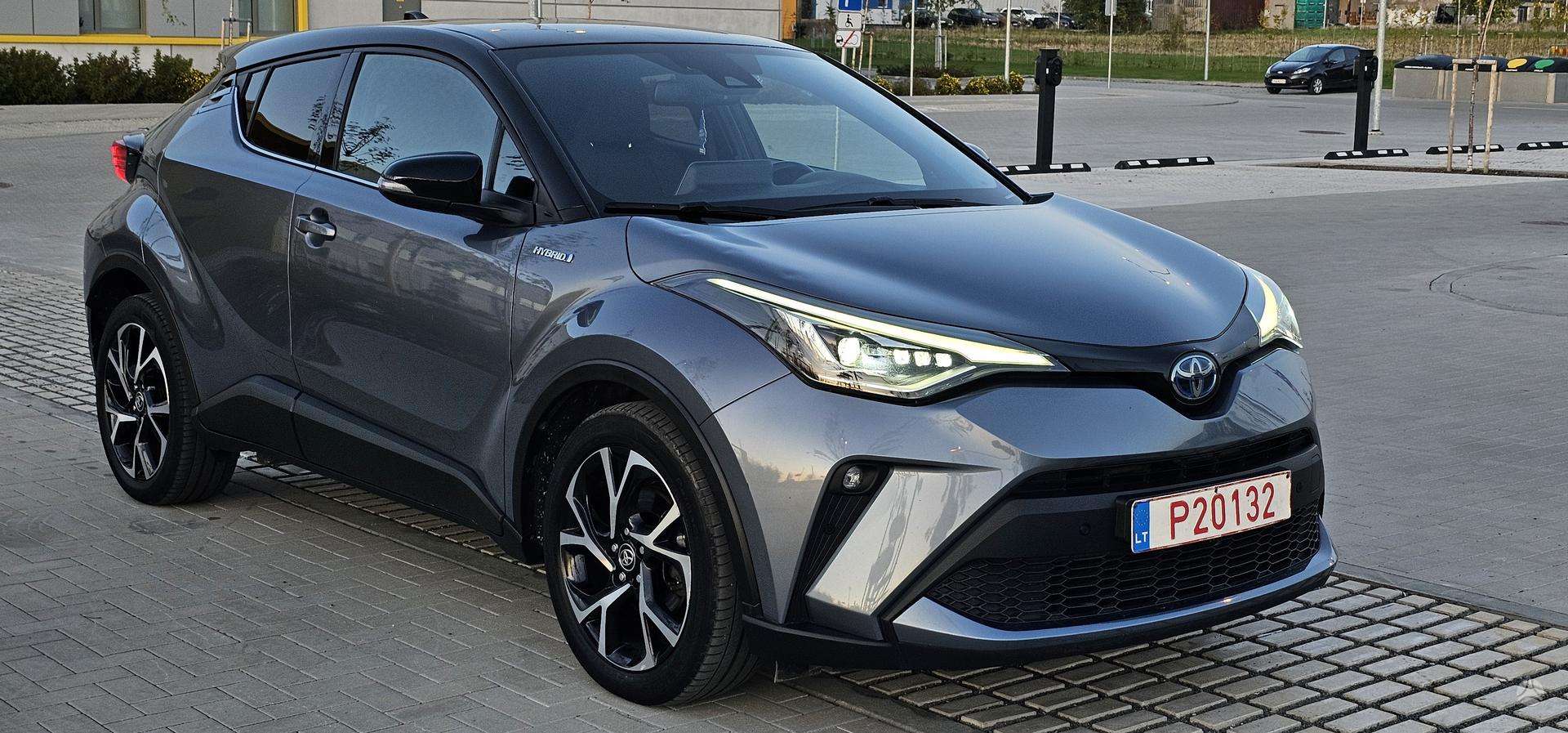Toyota C-HR фото 7