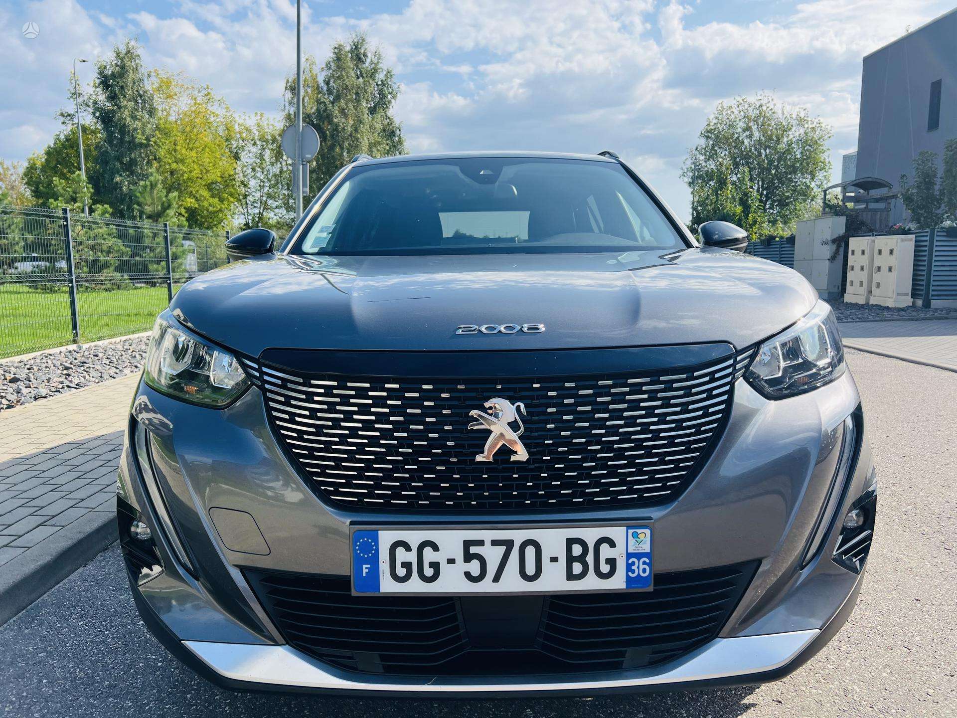 Peugeot 2008 фото 2