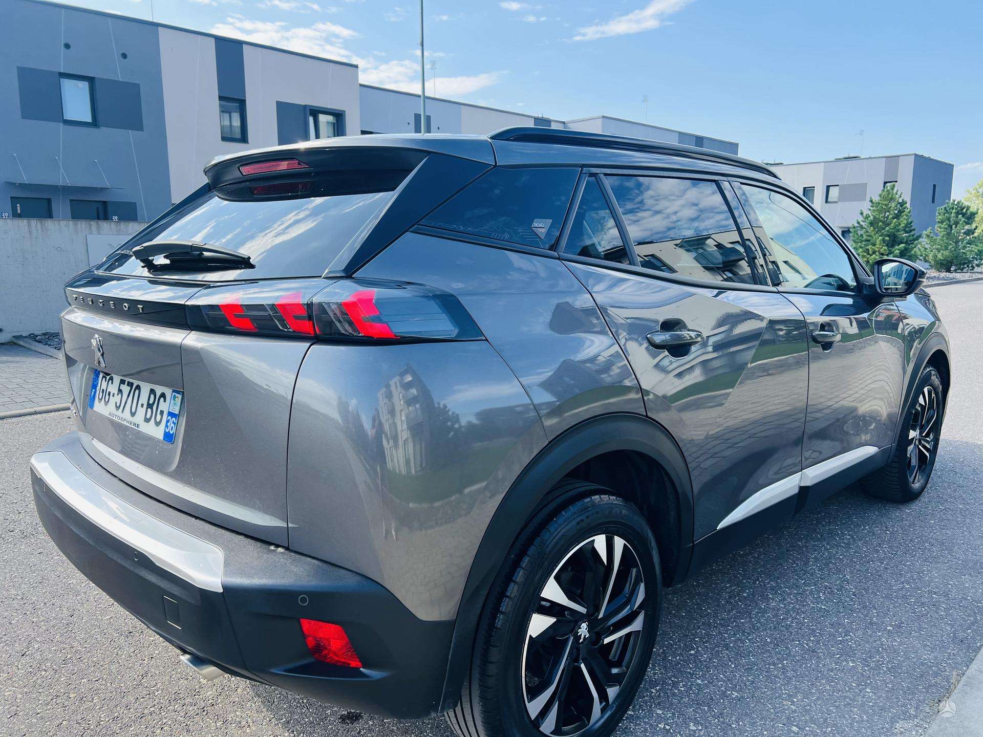 Peugeot 2008 фото 3