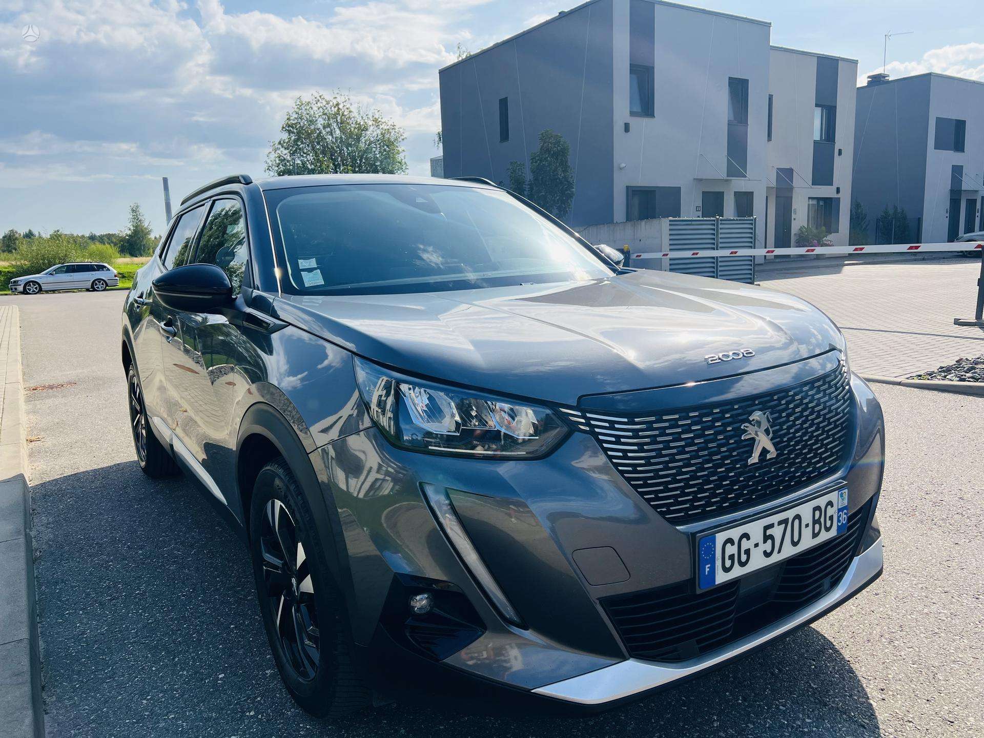 Peugeot 2008 фото 6
