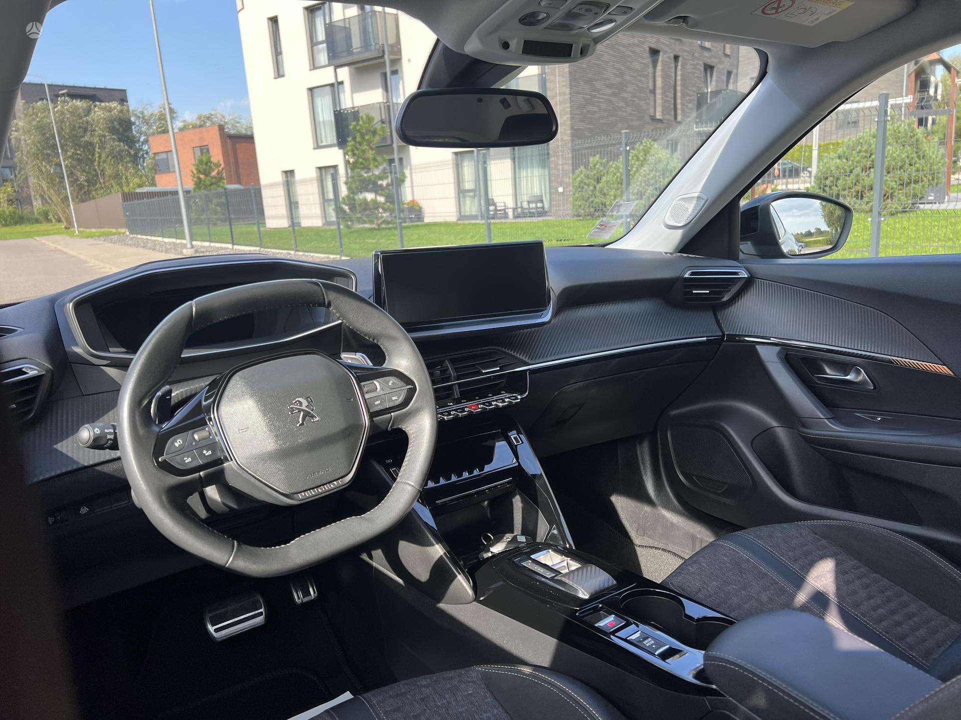 Peugeot 2008 фото 21