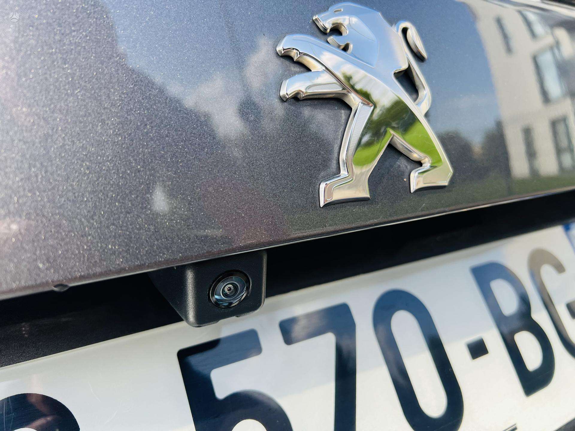 Peugeot 2008 фото 28