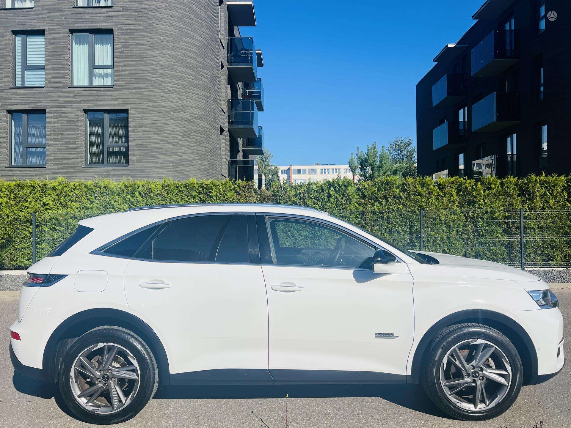 DS Automobiles DS7 Crossback фото 6