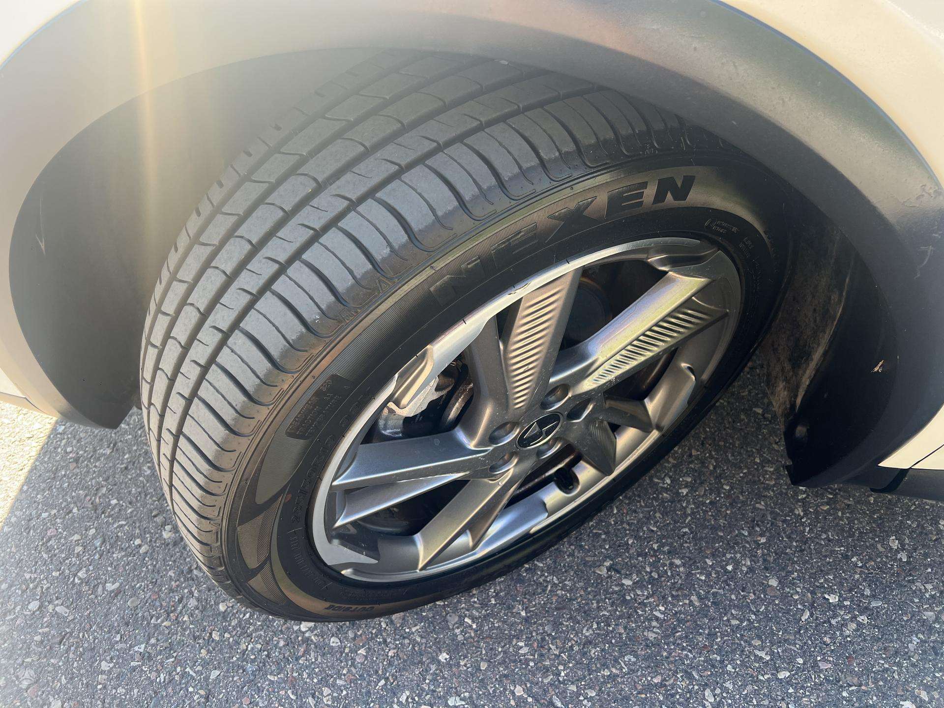 DS Automobiles DS7 Crossback фото 13