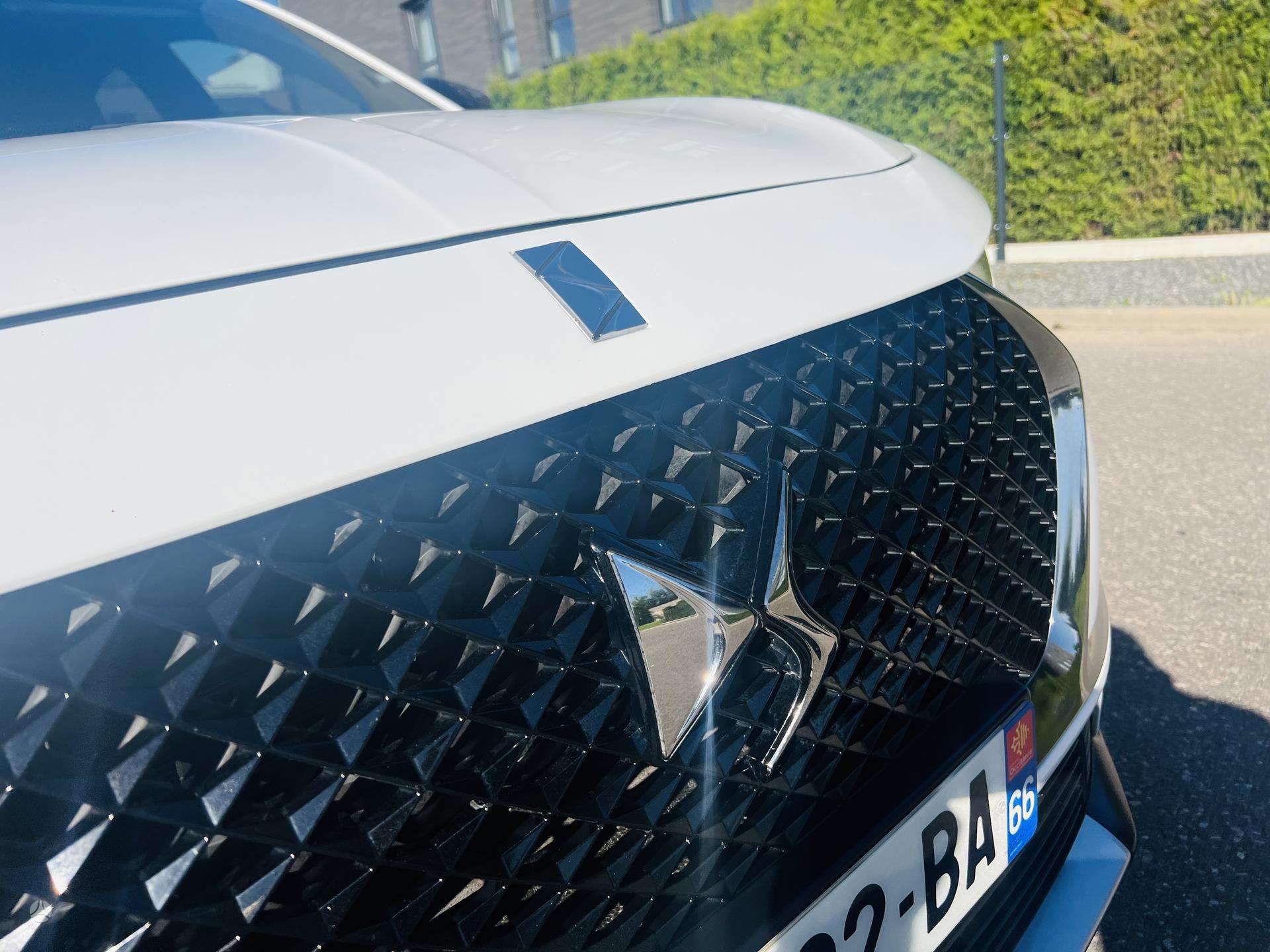 DS Automobiles DS7 Crossback фото 14