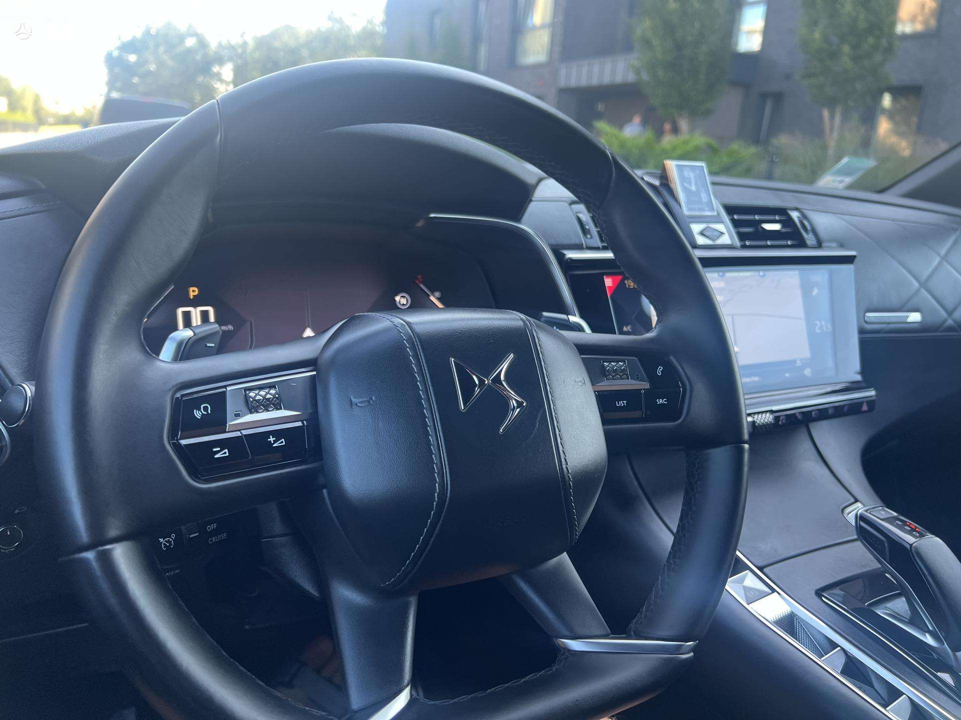 DS Automobiles DS7 Crossback фото 26