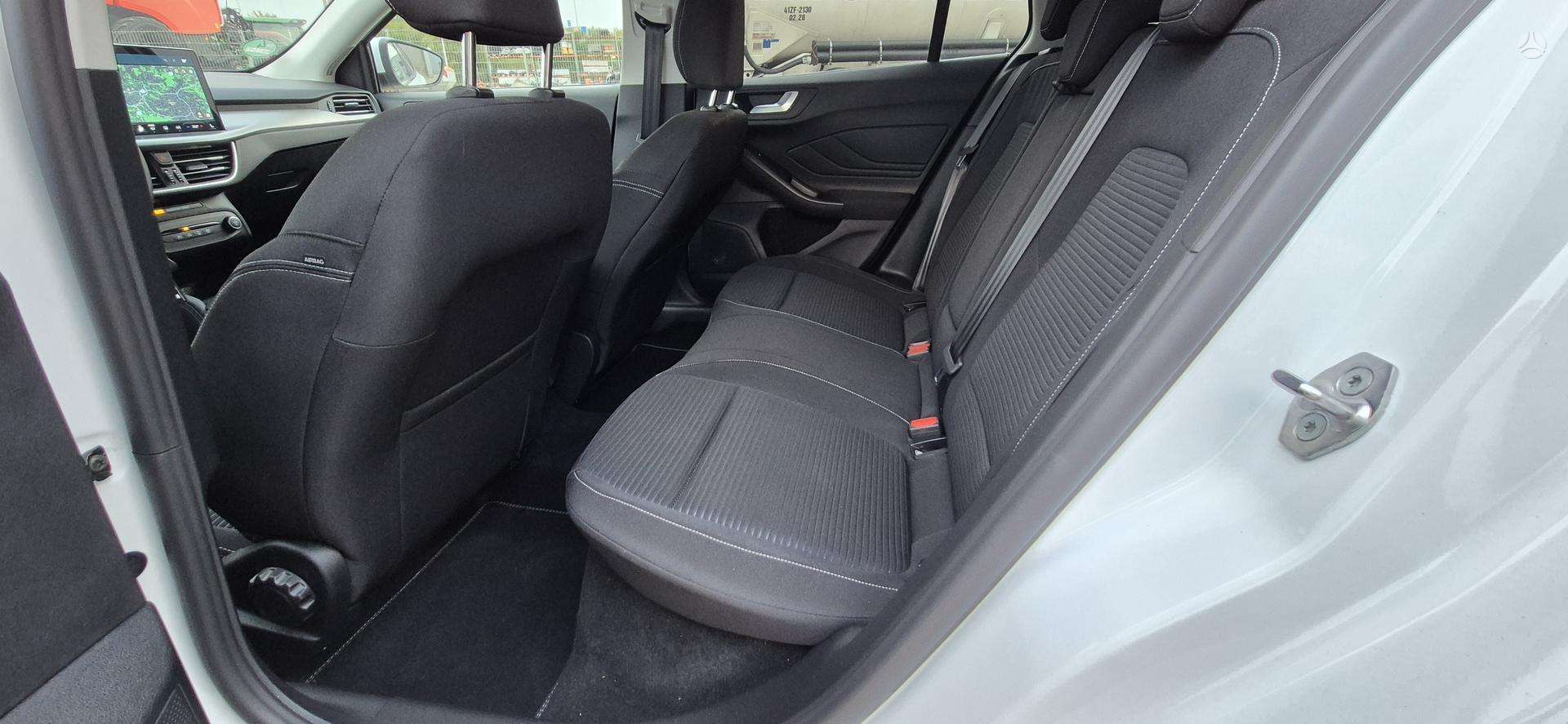 Ford Focus фото 11